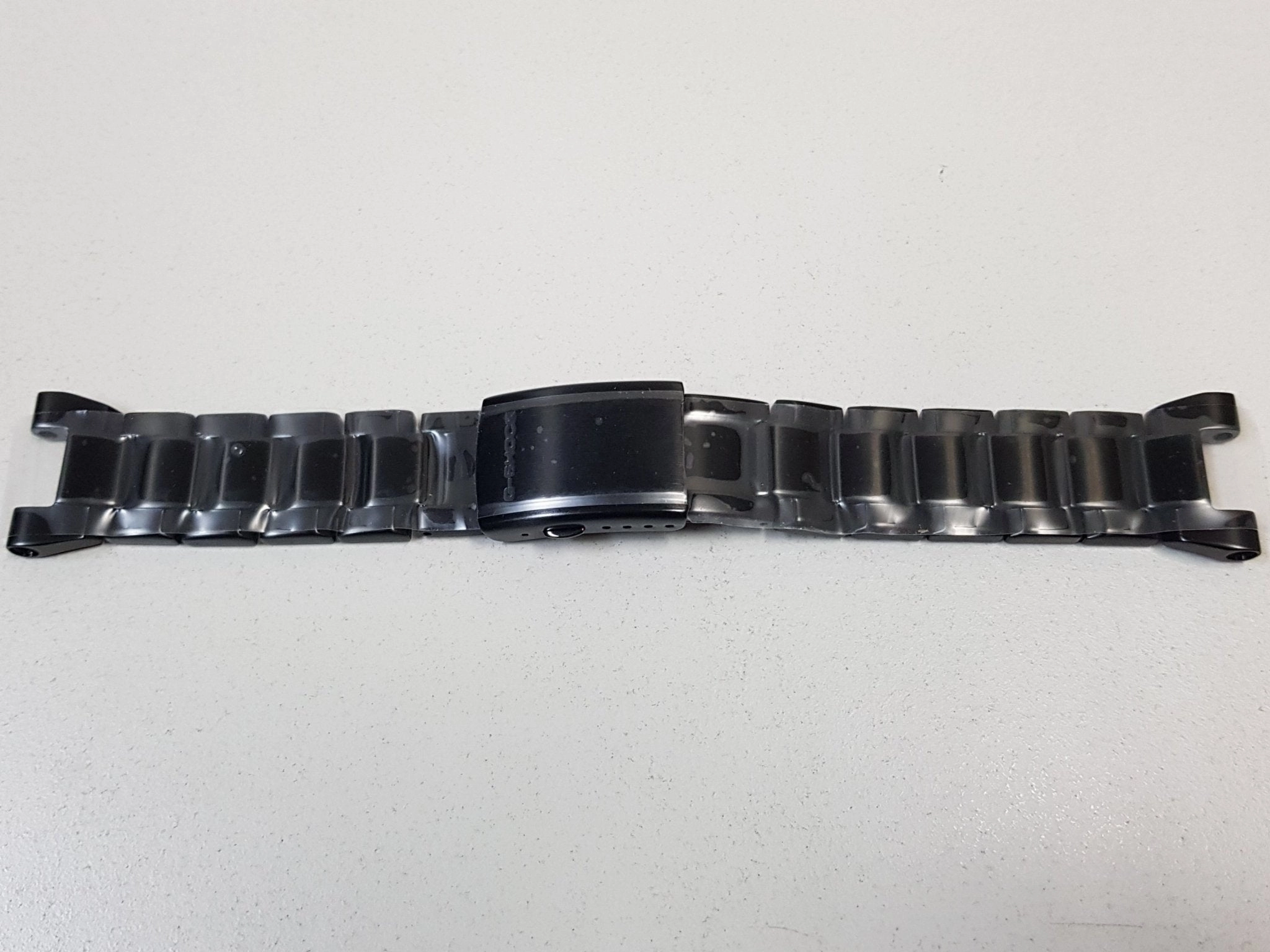 10502837
