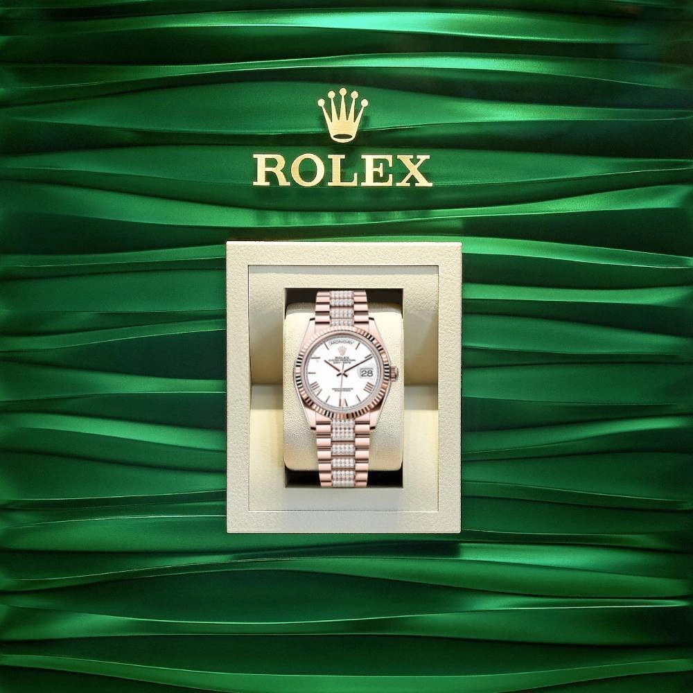 2024 Release Rolex Day-Date 36 mm | 18k Everose gold President Diamond bracelet | White dial Fluted bezel | Men's Watch 128235