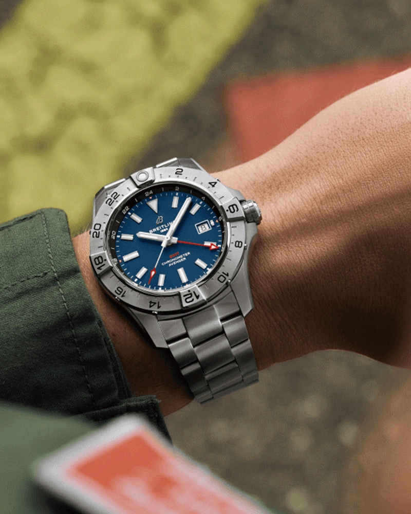 AVENGER AUTOMATIC GMT 44