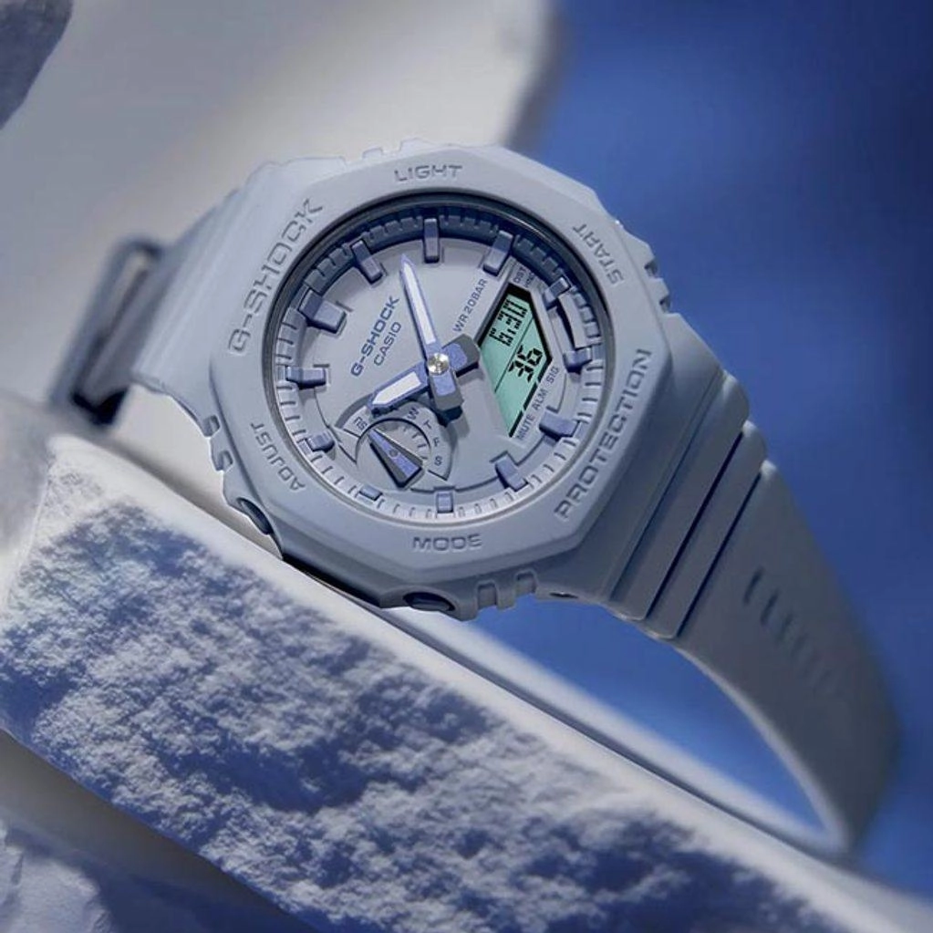 Casio GMA-S2100BA-2A2ER Women's Analogue-Digital Quartz Watch with Plastic Strap