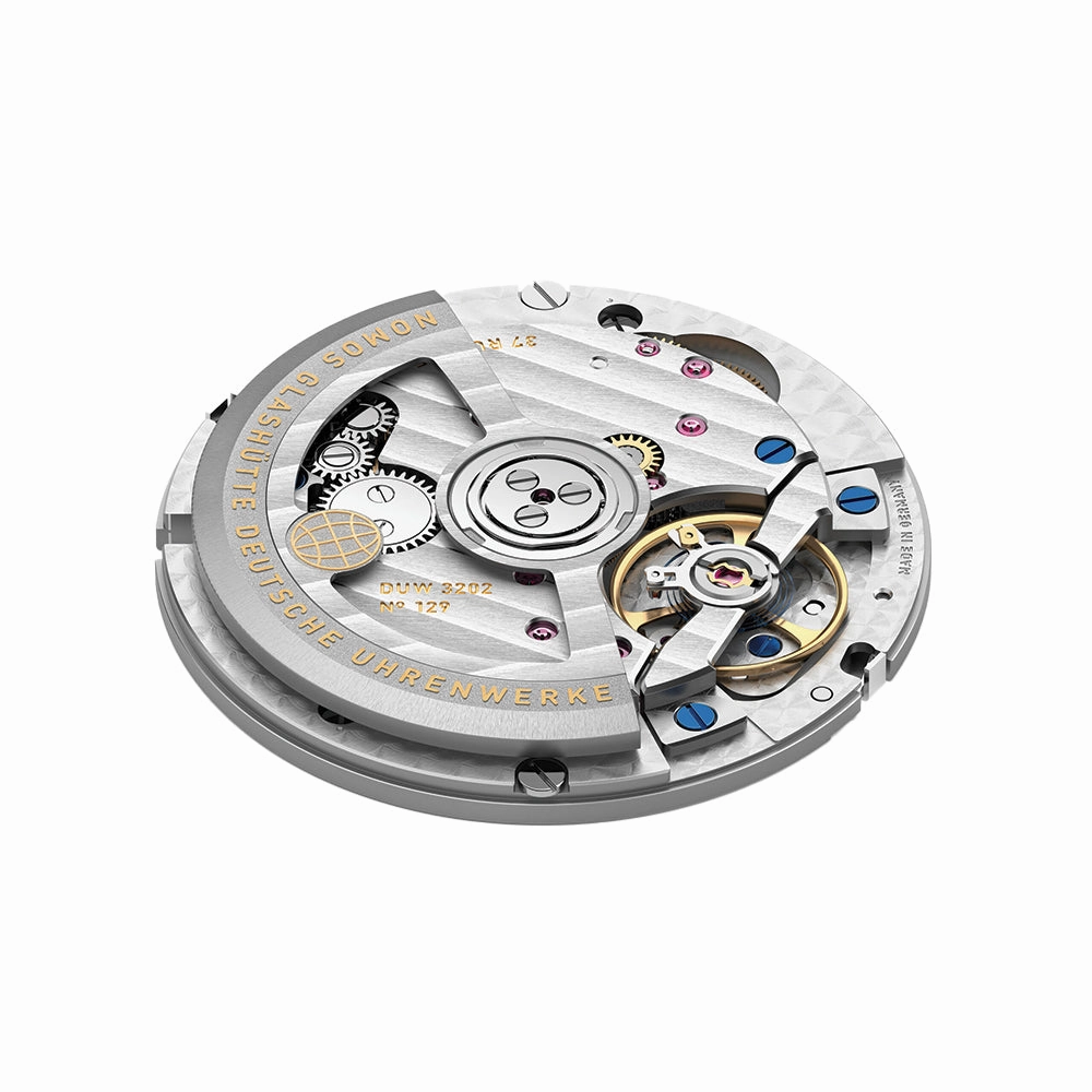 Club Sport Neomatik Worldtimer Limited Edition 40mm - Magma on Bracelet