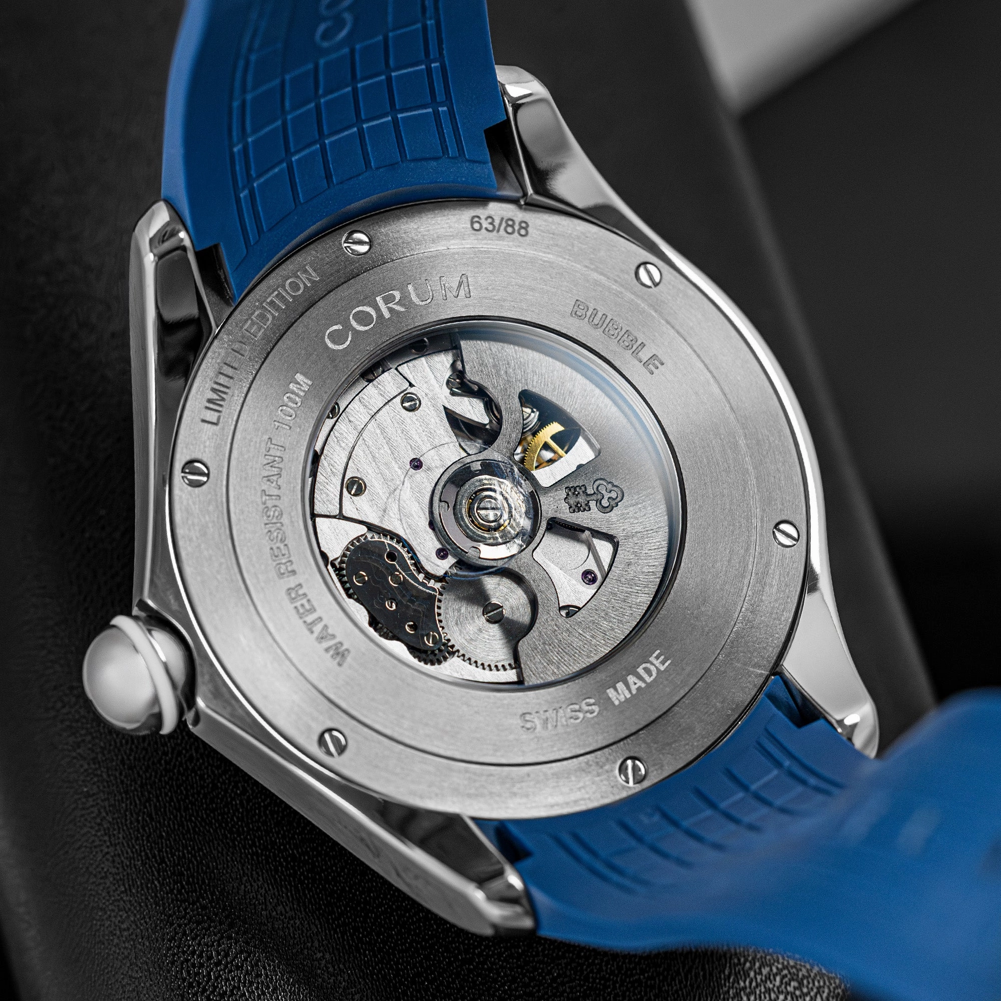 Corum Bubble Flag 082.310.20/0373US01