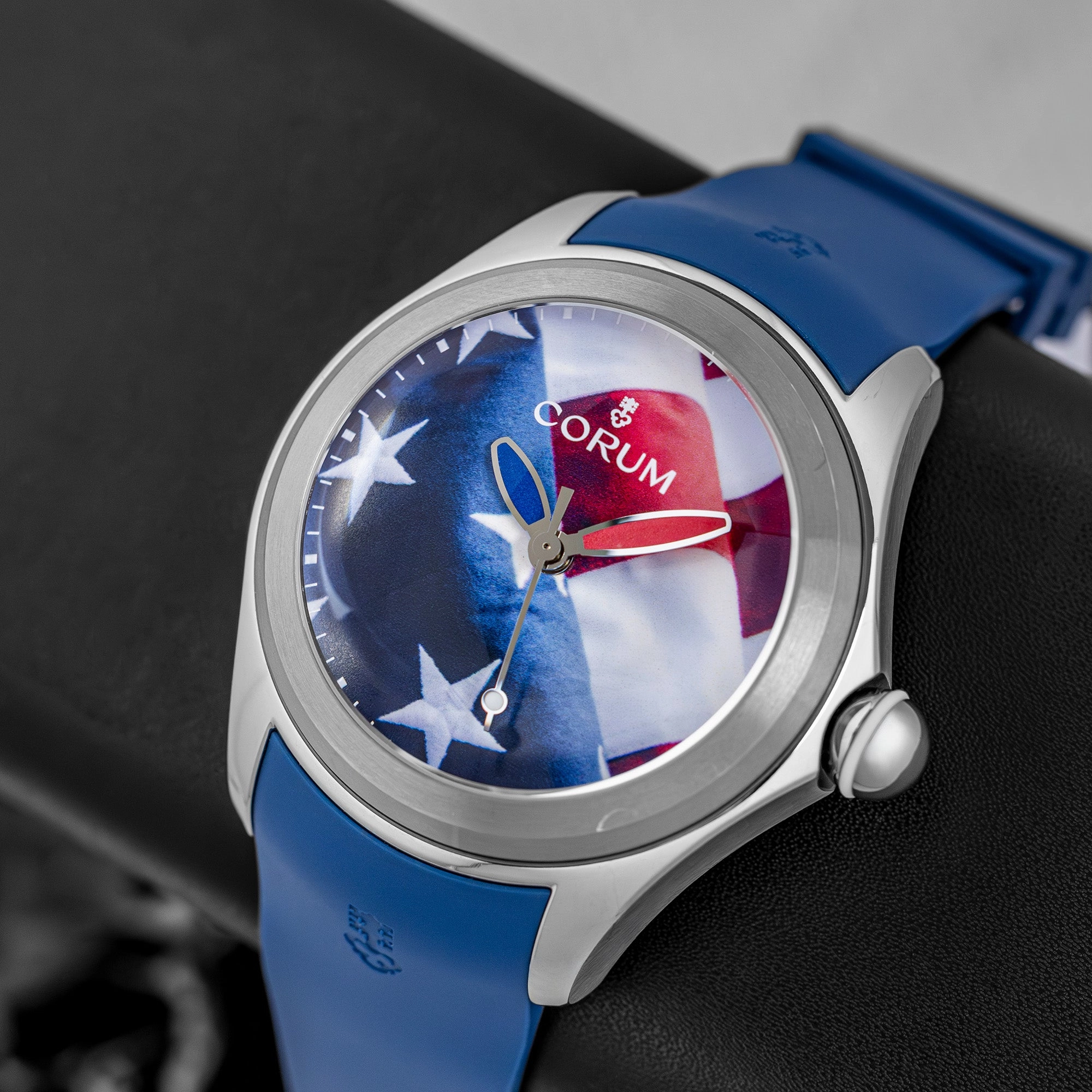 Corum Bubble Flag 082.310.20/0373US01