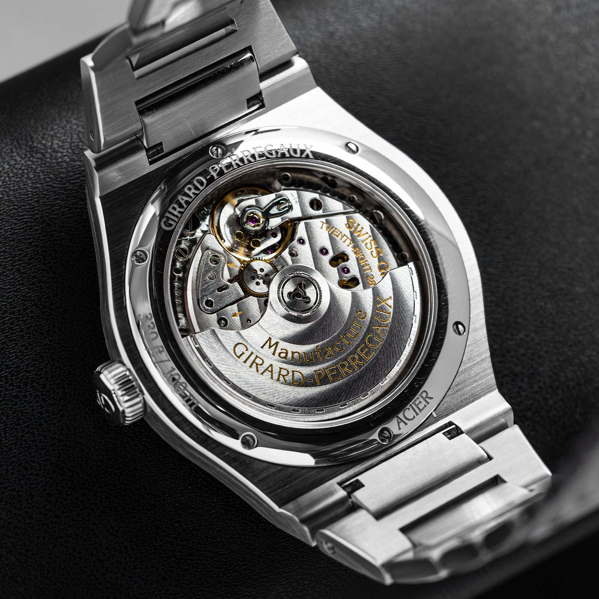 Girard Perregaux Laureato 81010