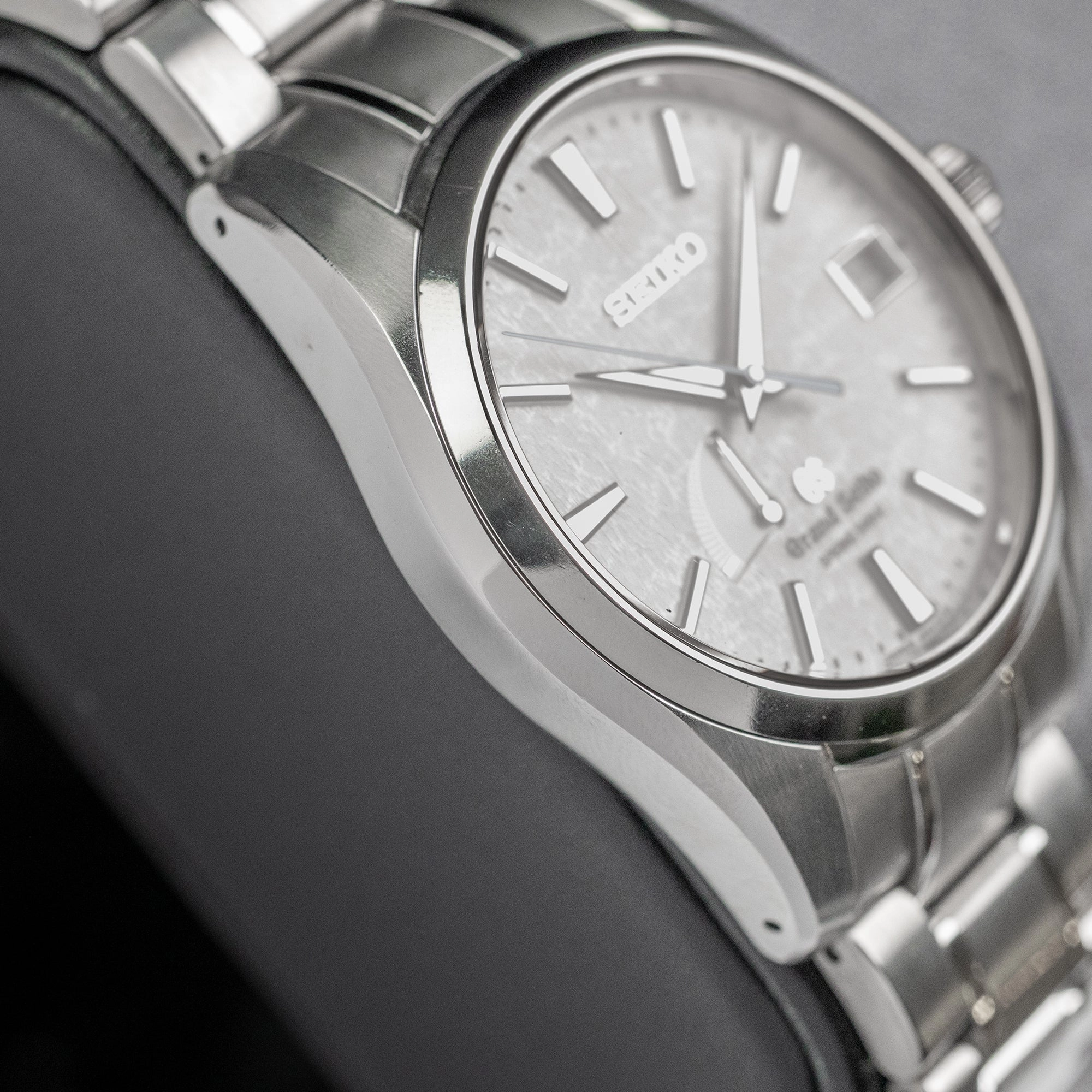 Grand Seiko Spring Drive SBGA011