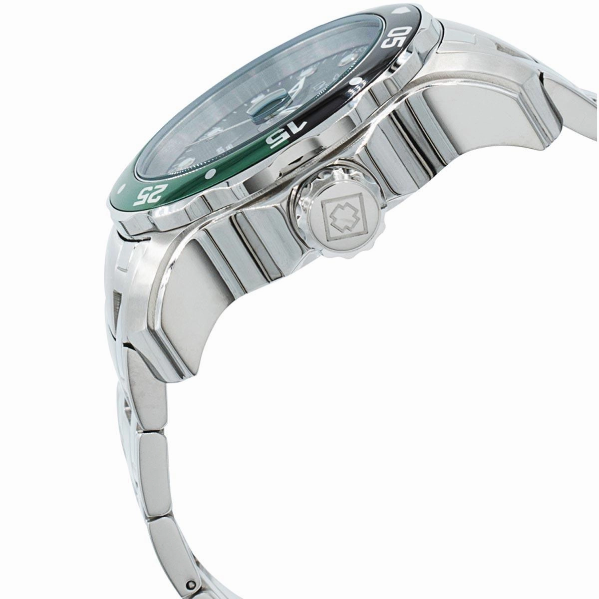Invicta Men's Watch - Pro Diver Black Dial Silver SS Bracelet Rotating Bezel | 39092