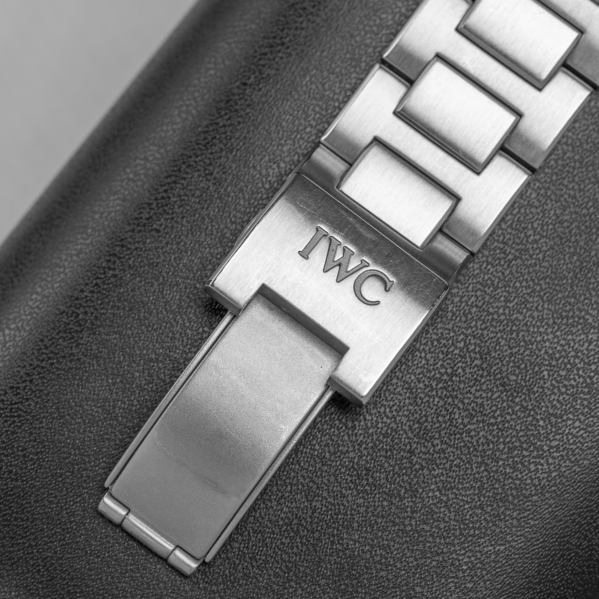 IWC Ingenieur IW328901