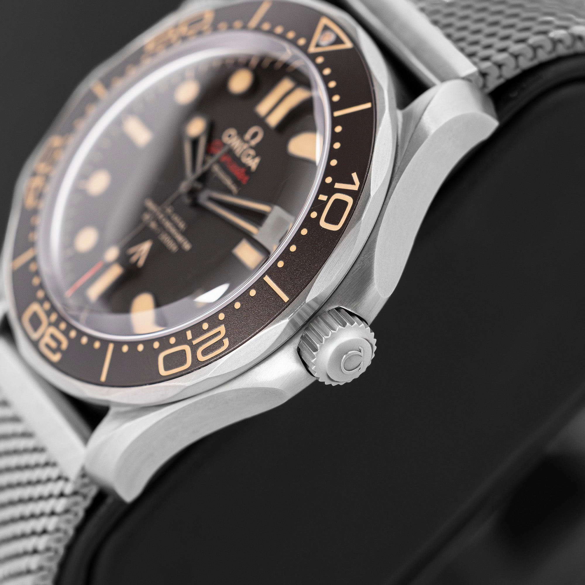Omega Seamaster Diver 300M 007 210.90.42.20.01.001