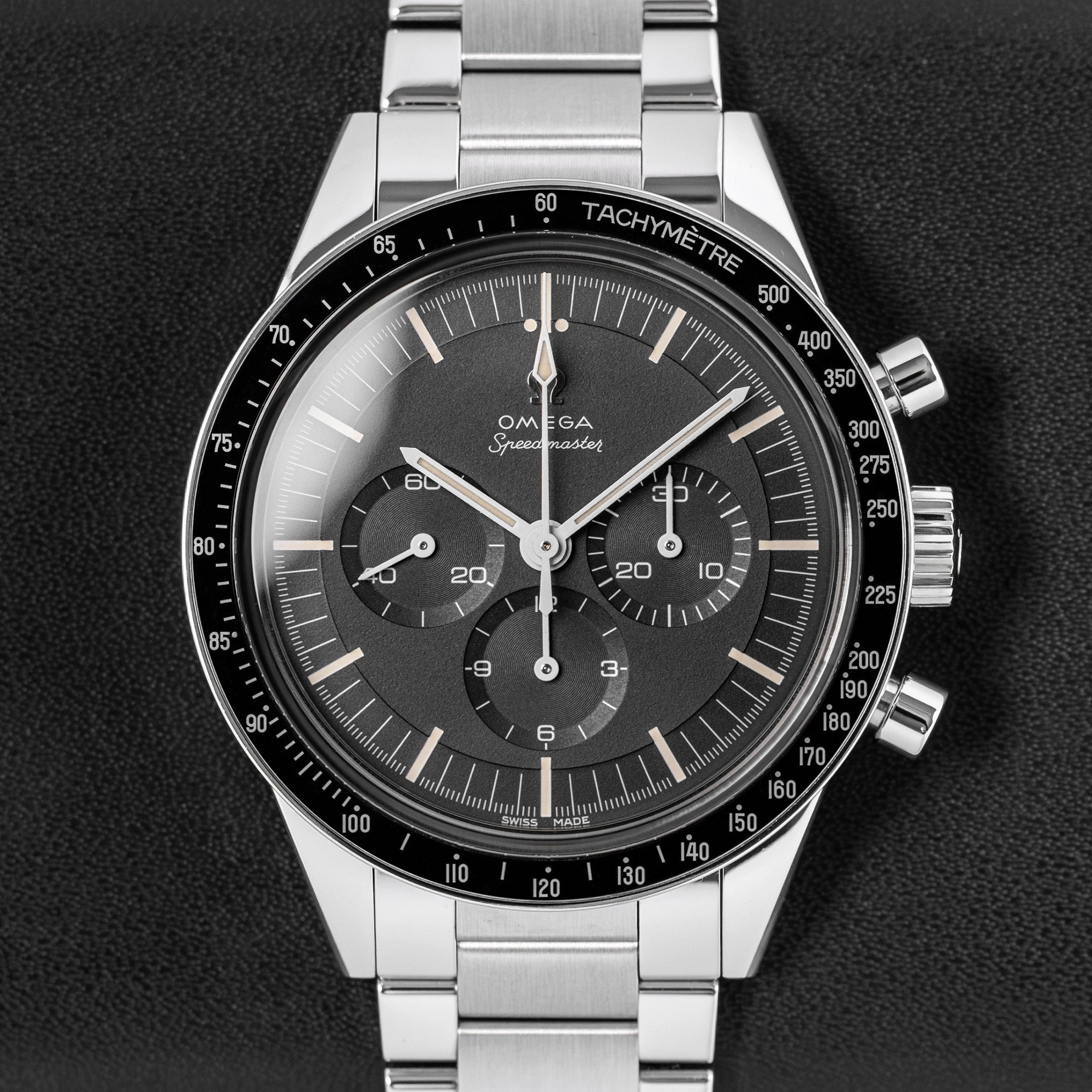 Omega Speedmaster 31130403001001
