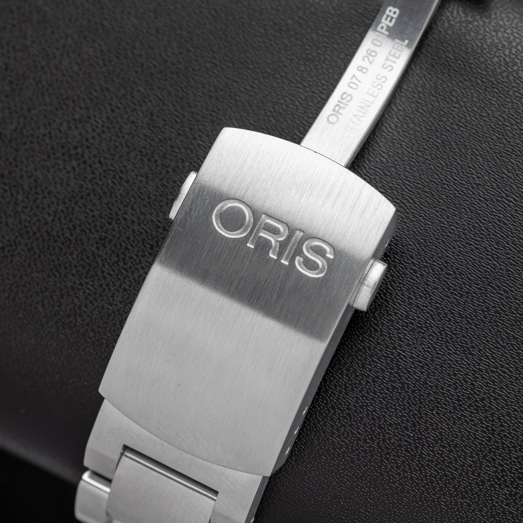 Oris Aquis Date 01 733 7653 4155