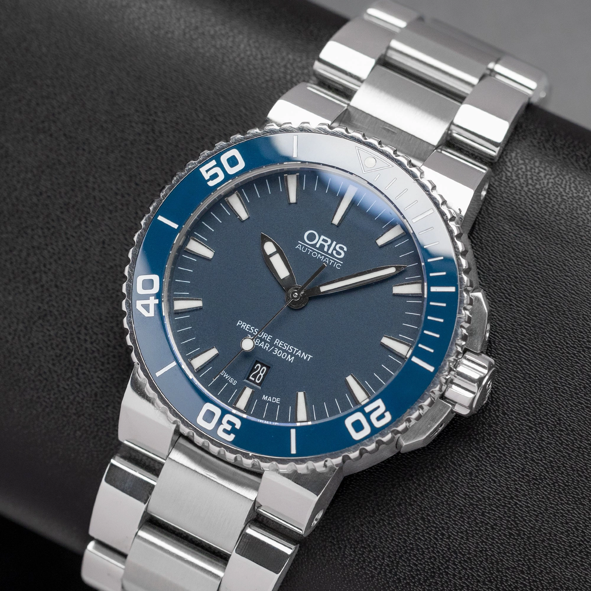 Oris Aquis Date 01 733 7653 4155