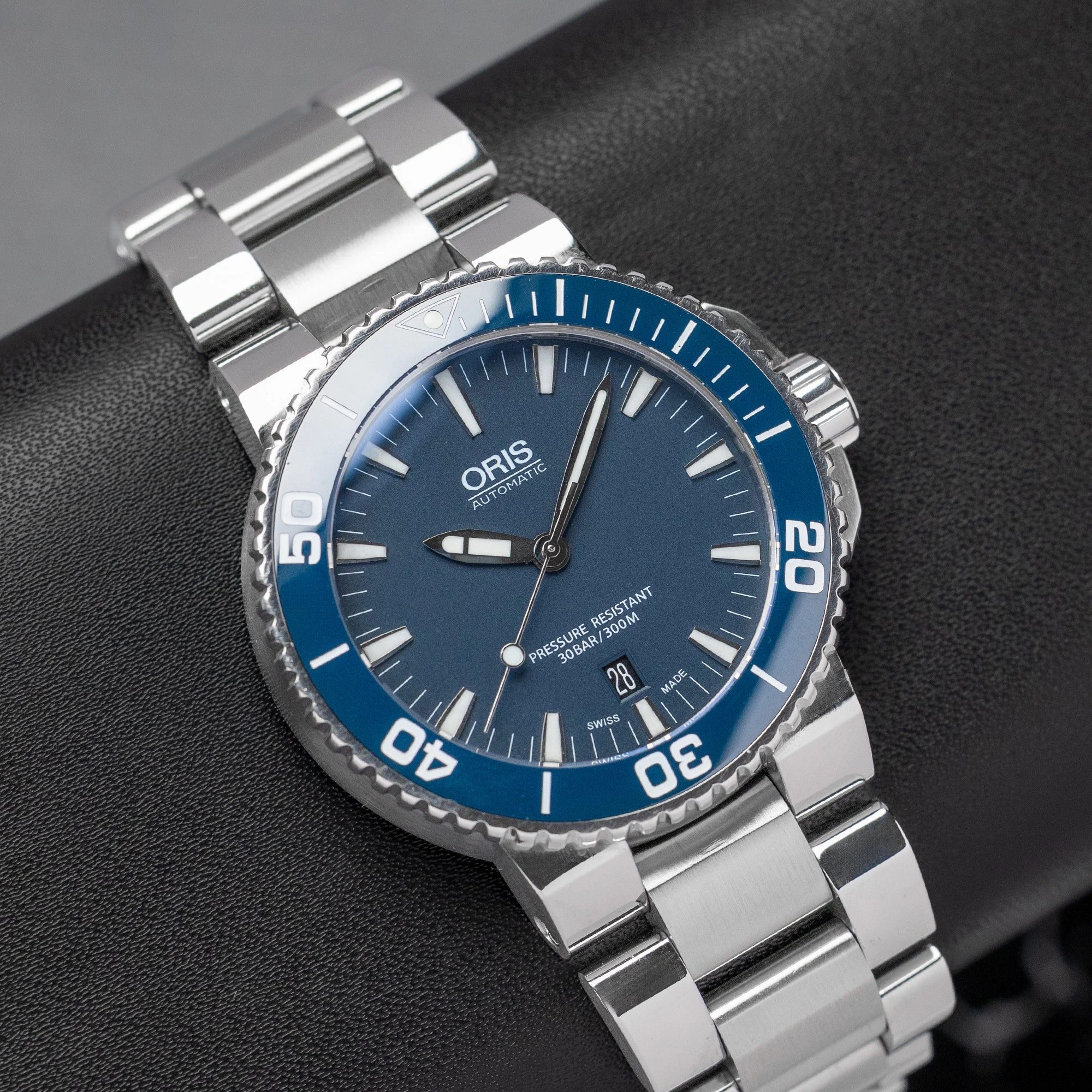 Oris Aquis Date 01 733 7653 4155
