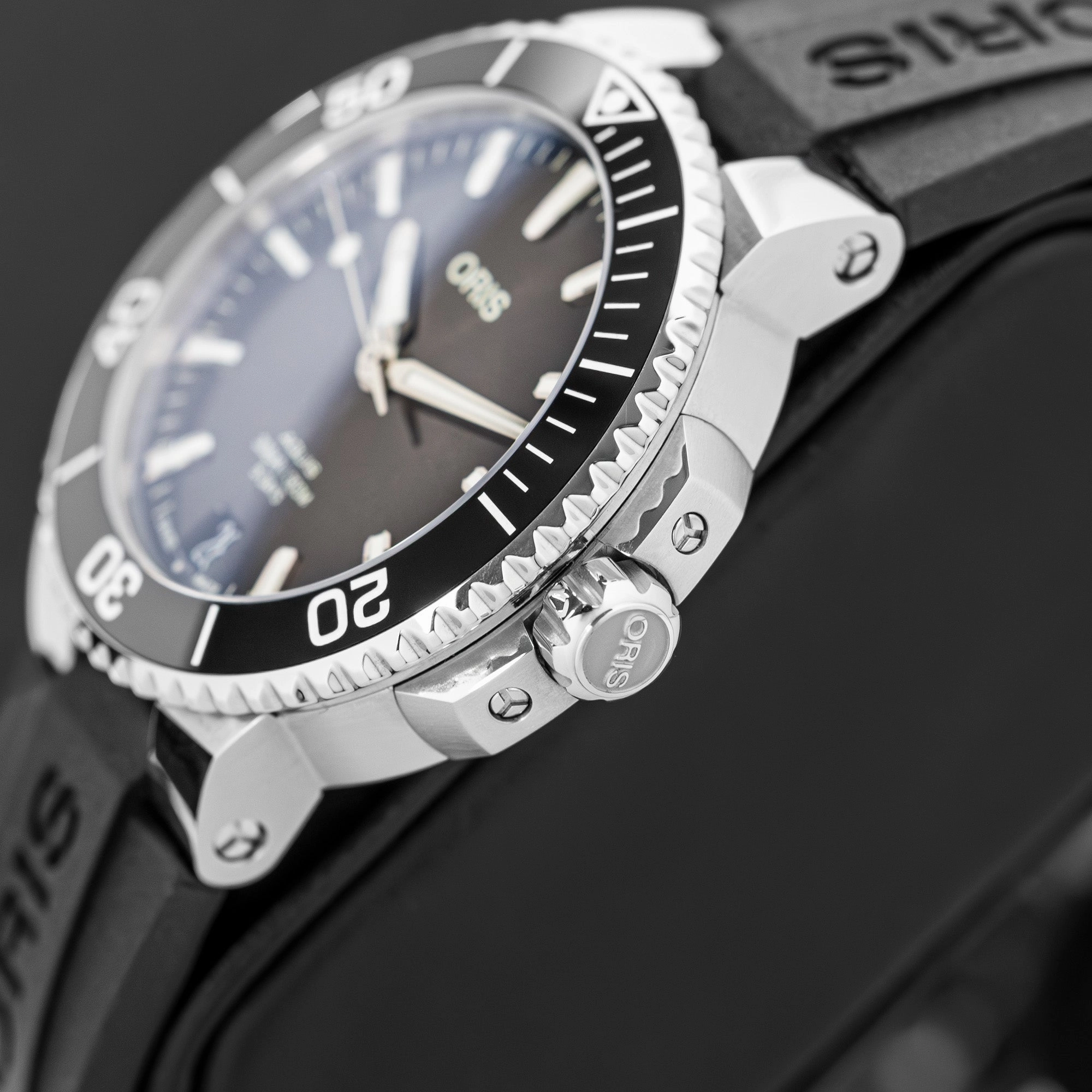 Oris Aquis Date Calibre 400 01 400 7769 4154-07 4 22 74FC