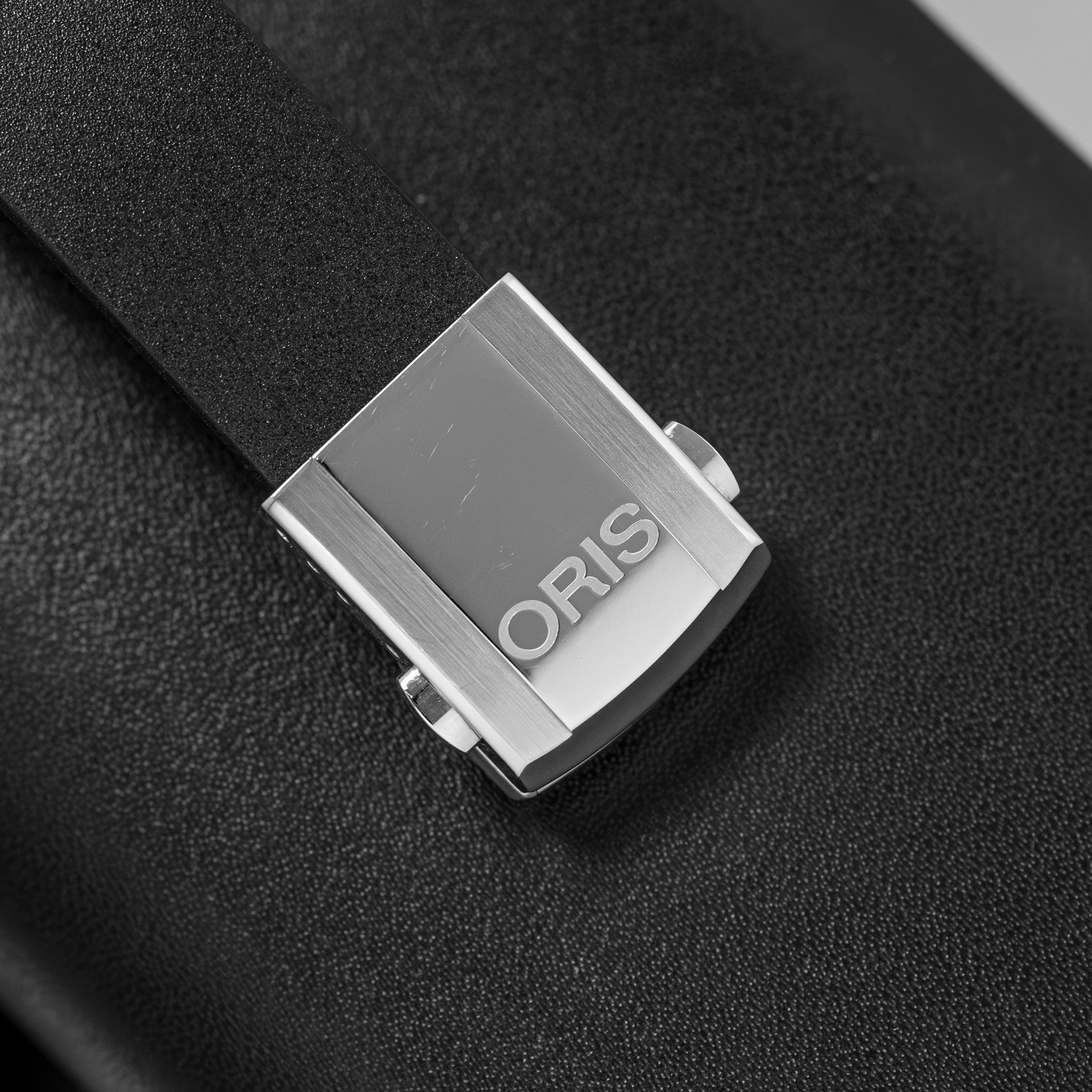Oris Aquis Date Calibre 400 01 400 7769 4154-07 4 22 74FC