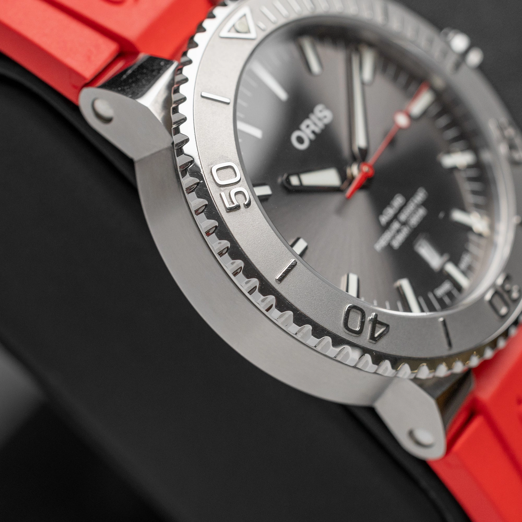 Oris Aquis Date Relief 01 733 7730 4153