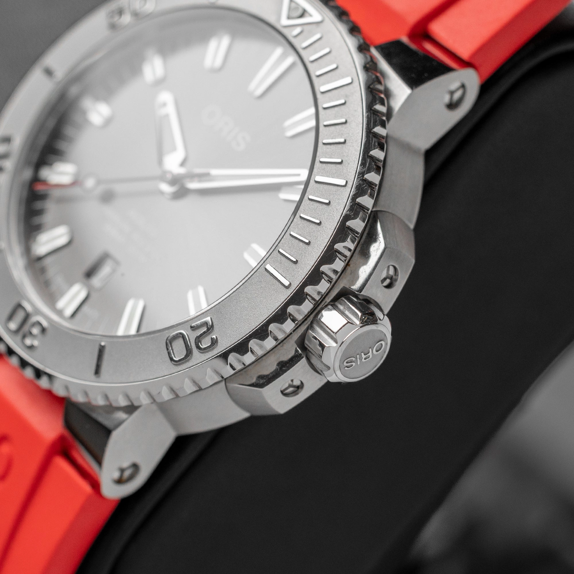 Oris Aquis Date Relief 01 733 7730 4153