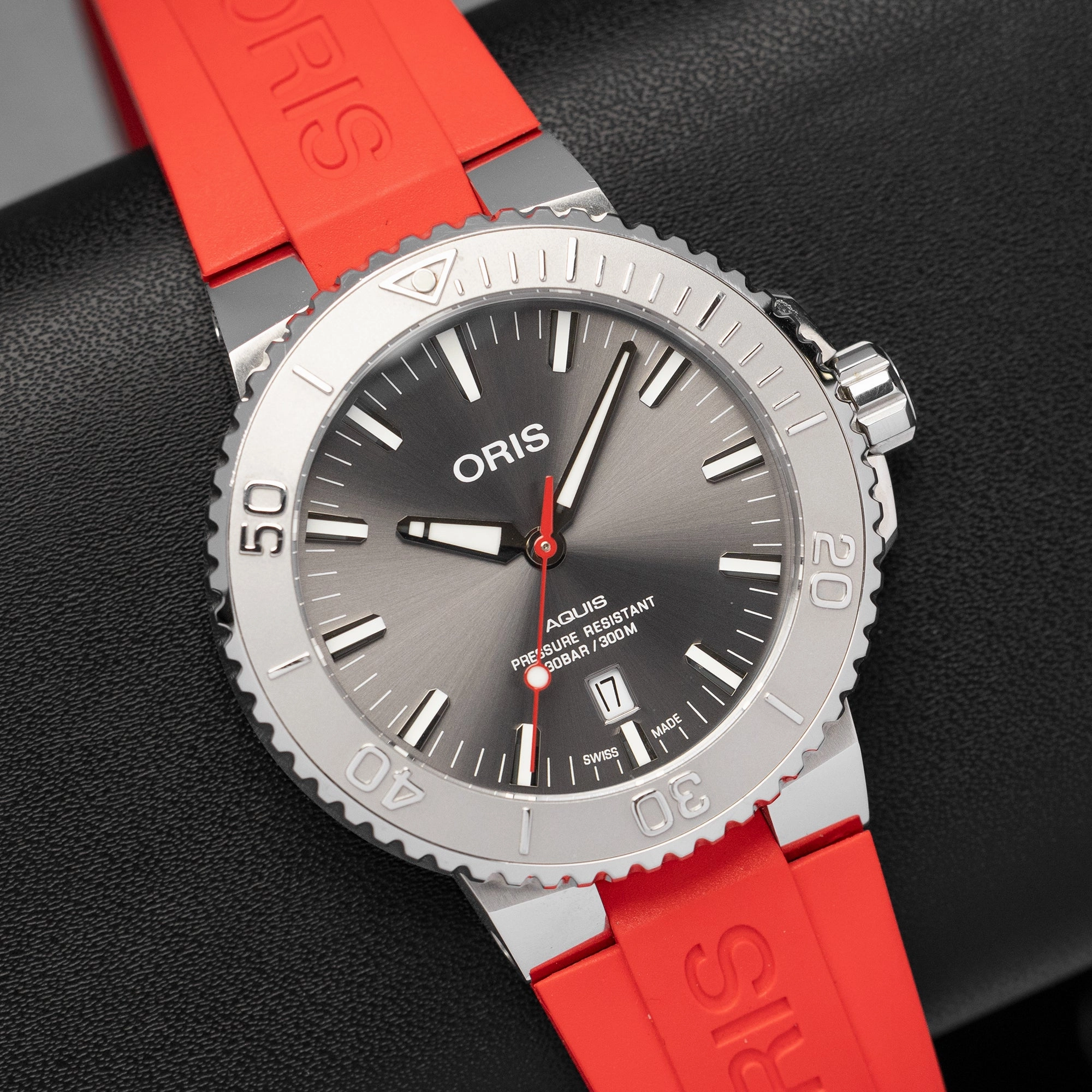 Oris Aquis Date Relief 01 733 7730 4153