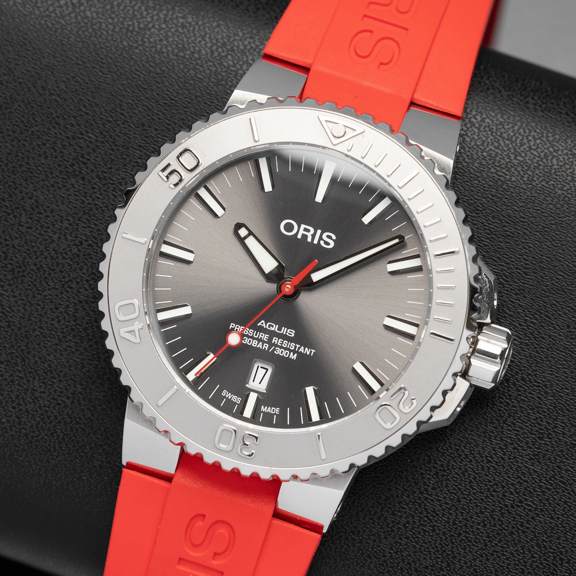 Oris Aquis Date Relief 01 733 7730 4153