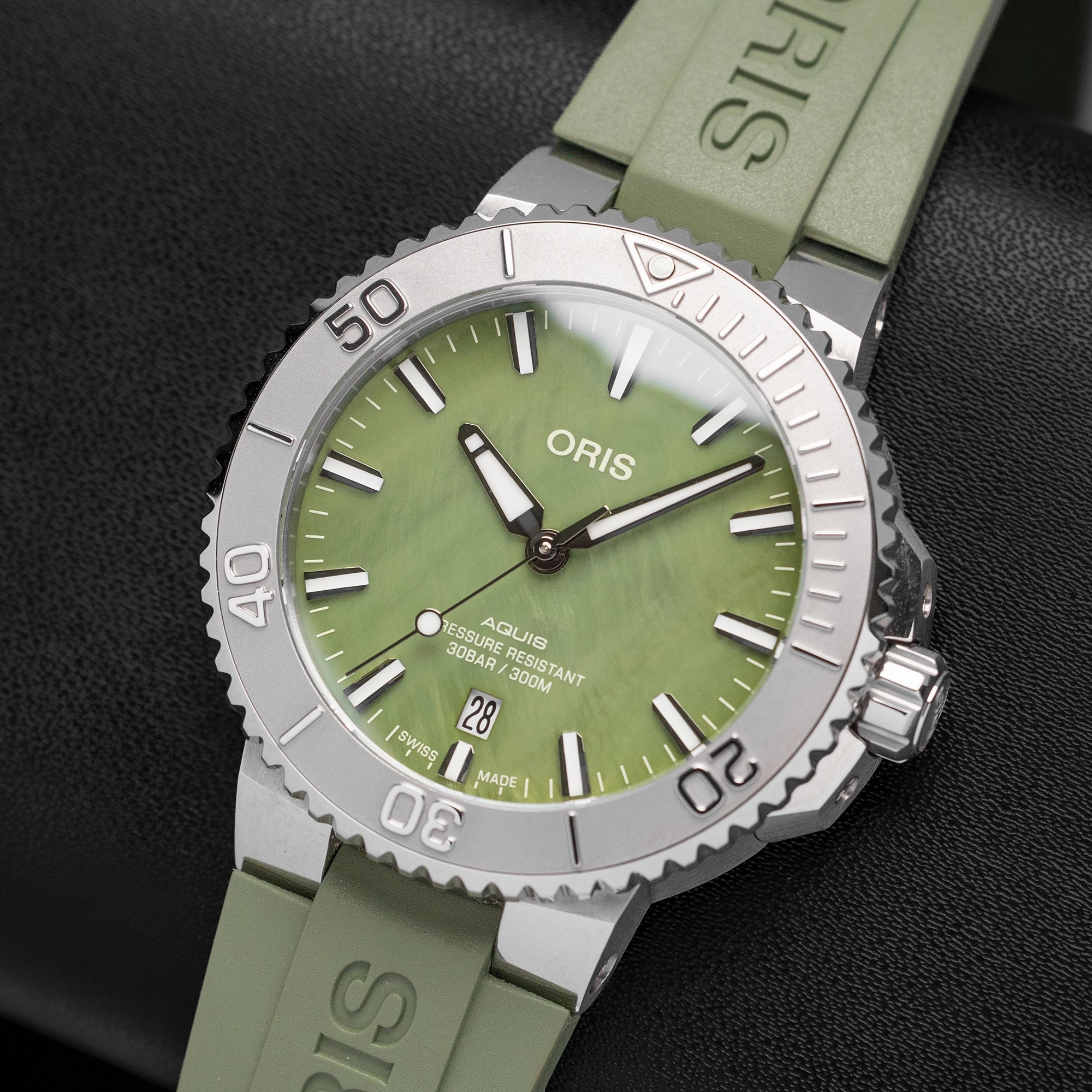 Oris Aquis New York Harbor Edition 01 733 7766 4187