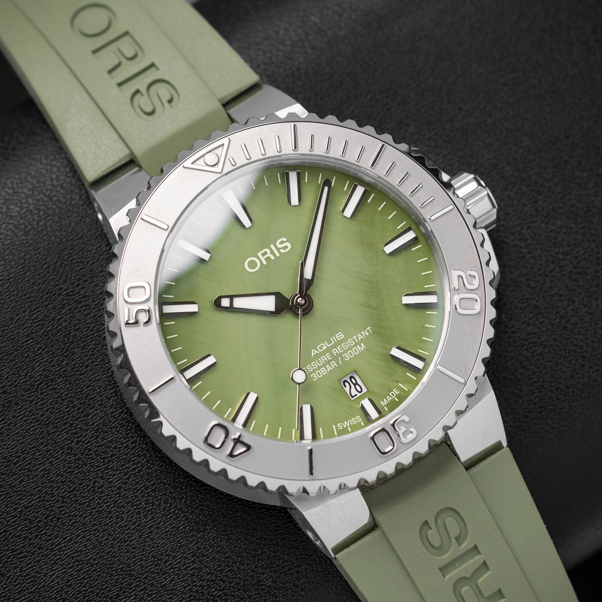 Oris Aquis New York Harbor Edition 01 733 7766 4187