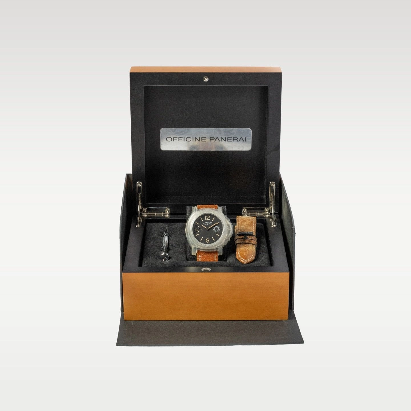 Panerai 3 Days GMT 01320