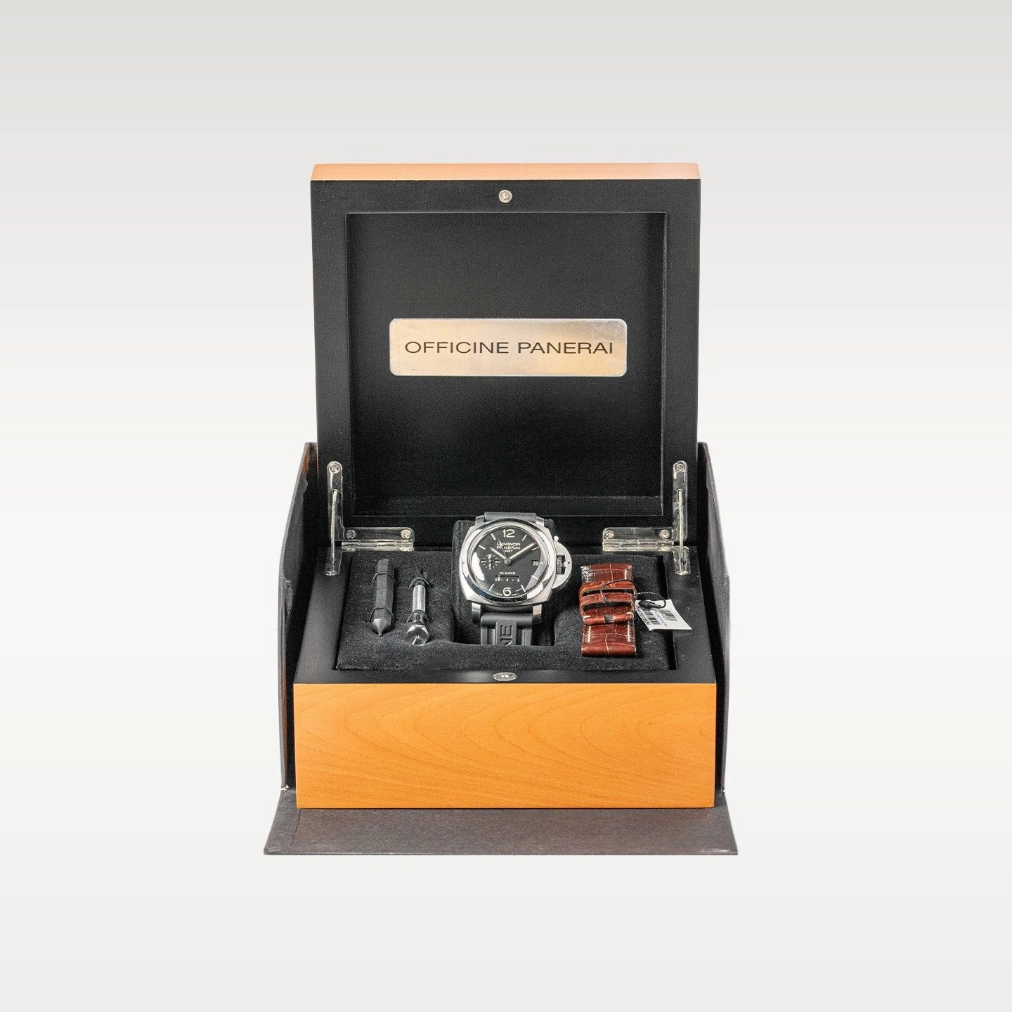 Panerai Luminor 1950 `10 Days GMT PAM00270