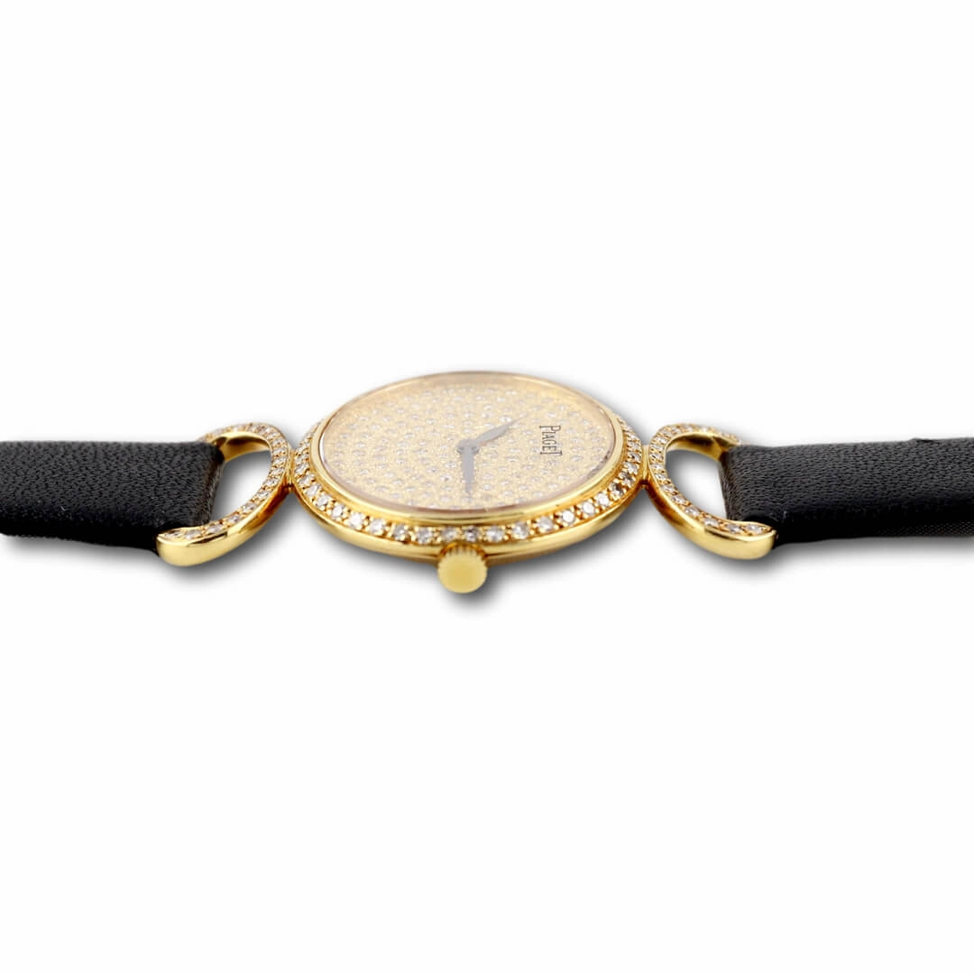 Piaget Classique Ref. 9802 18k Gold Diamond Ladies Watch