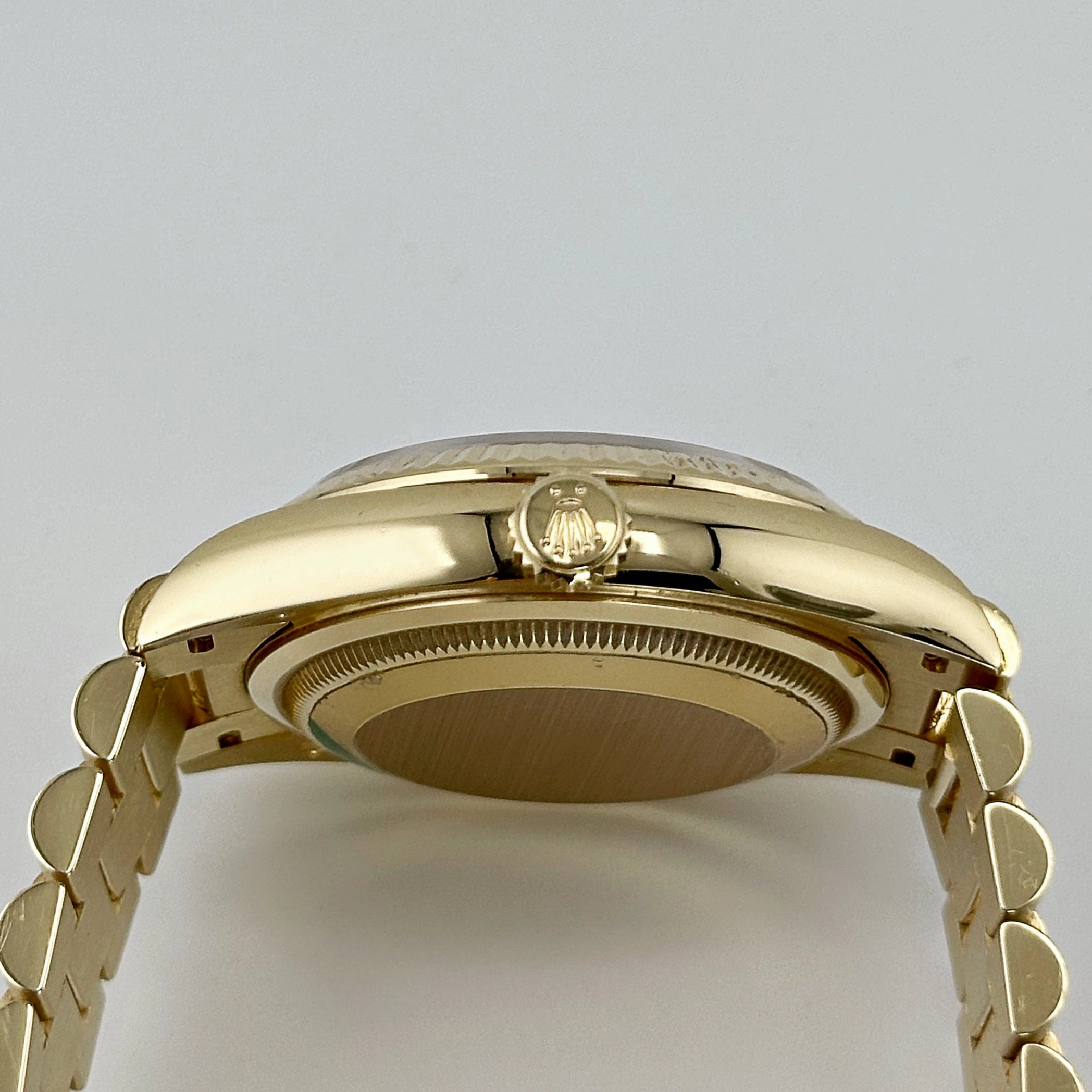 Rolex Day-Date 36 128238 Yellow Gold Green Ombr Diamond Dial