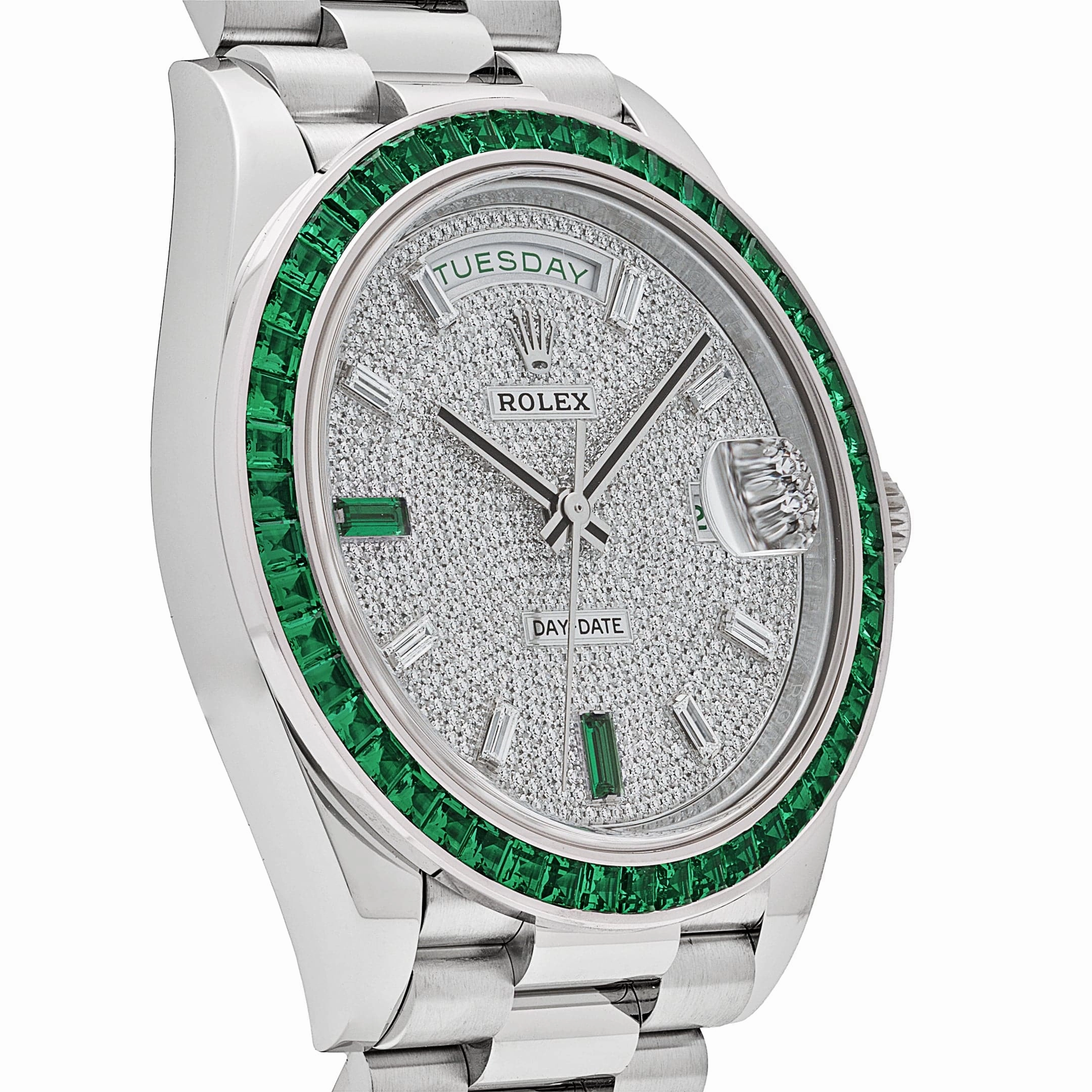 Rolex Day-Date 40 228396TEM Platinum Diamond Dial Emerald Bezel