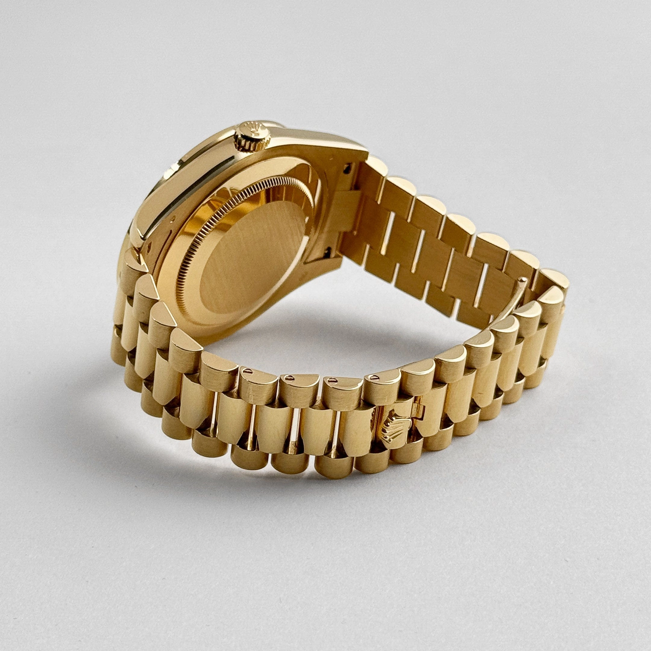 Rolex Day-Date II 218398 Yellow Gold Champagne Dial Diamond Bezel (2010)
