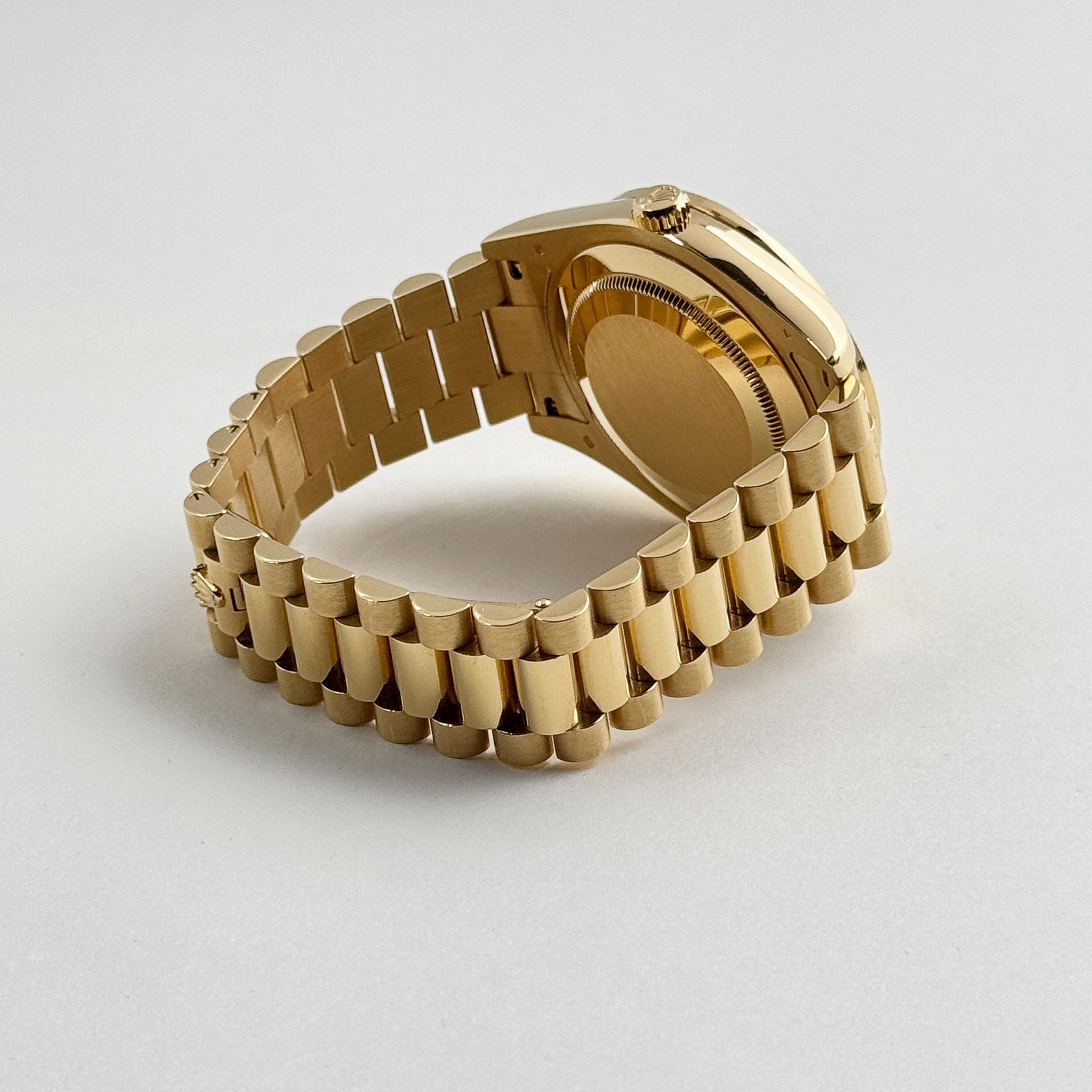 Rolex Day-Date II 218398 Yellow Gold Champagne Dial Diamond Bezel (2010)