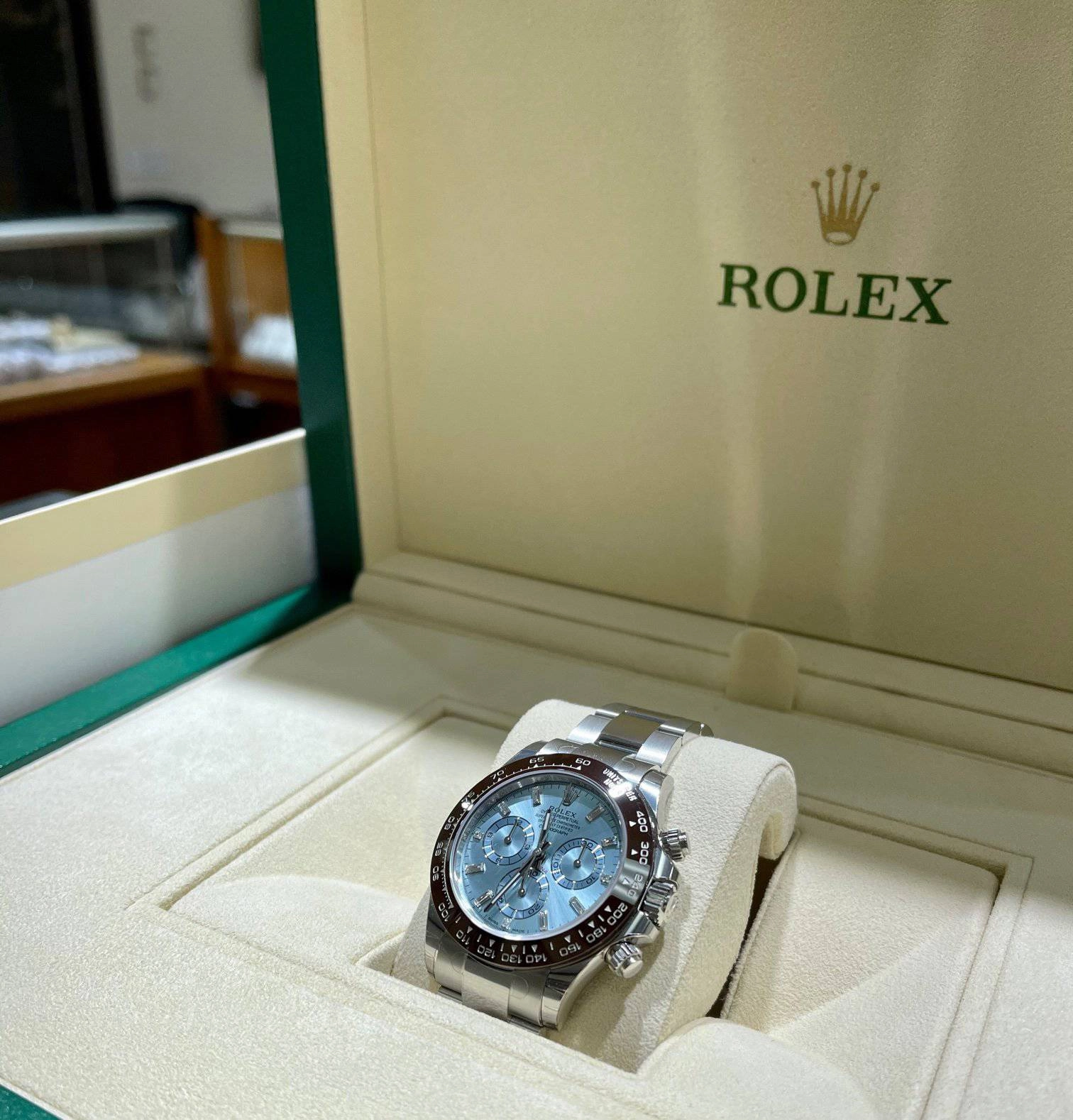 Rolex Daytona 116506 Platinum Oyster Perpetual Cosmograph ICE Blue Baguettes Dial Unworn