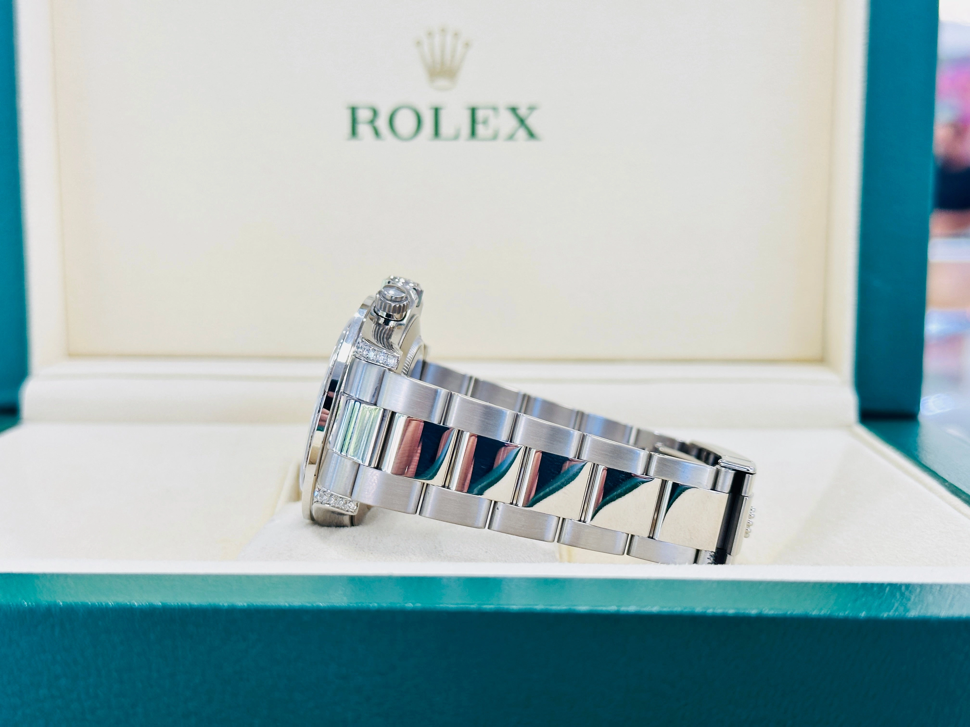 Rolex Daytona 116509 18K White Gold Custom Diamond lugs & Ruby Bezel BOX/PAPERS