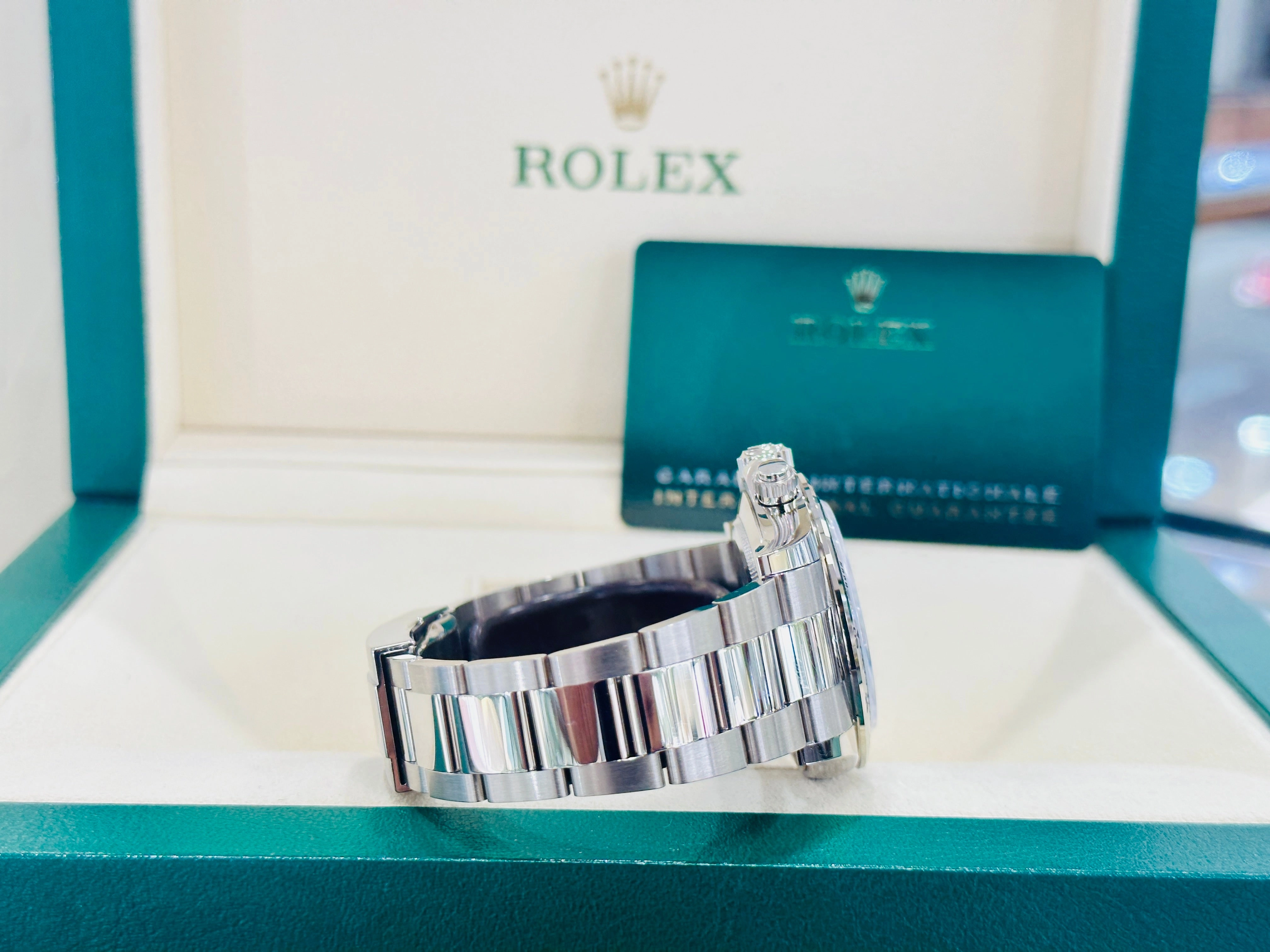 Rolex Daytona 116509 Factory Diamond Mother Of Pearl Dial Box and Papers Unworn