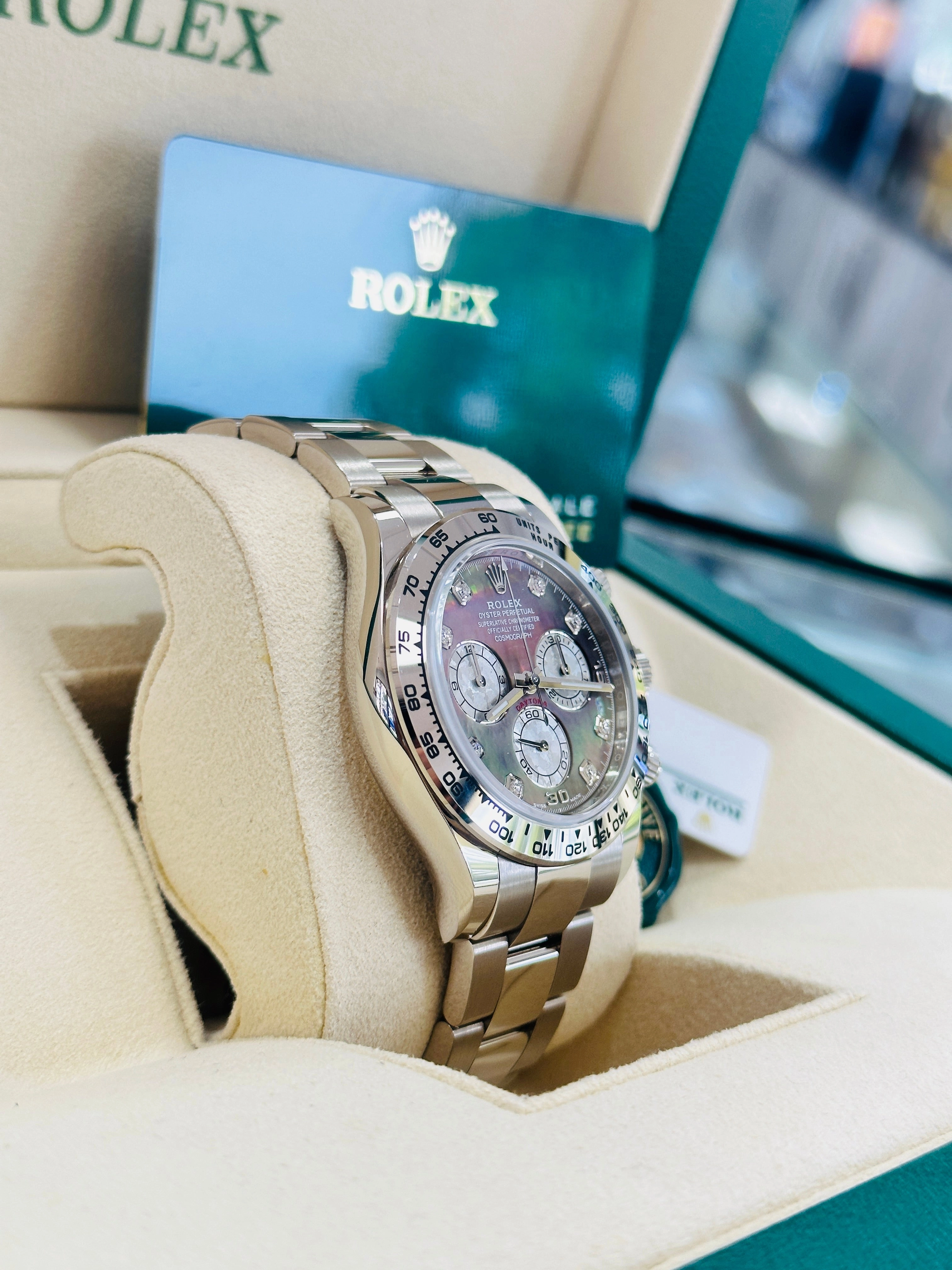 Rolex Daytona 116509 Factory Diamond Mother Of Pearl Dial Box and Papers Unworn
