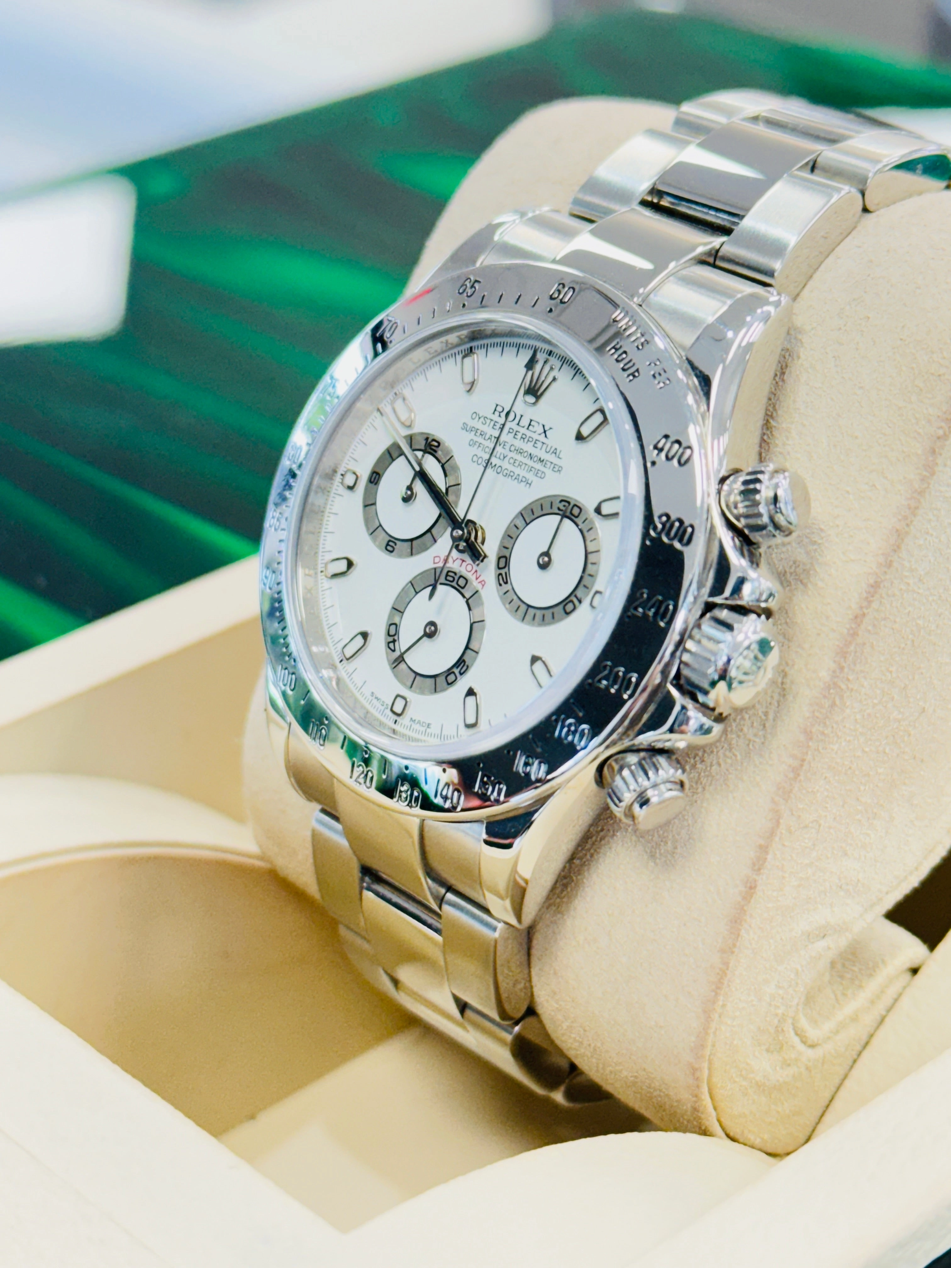 Rolex Daytona 116520 Chronograph Cosmograph Steel Oyster Bracelet Watch Box/Papers
