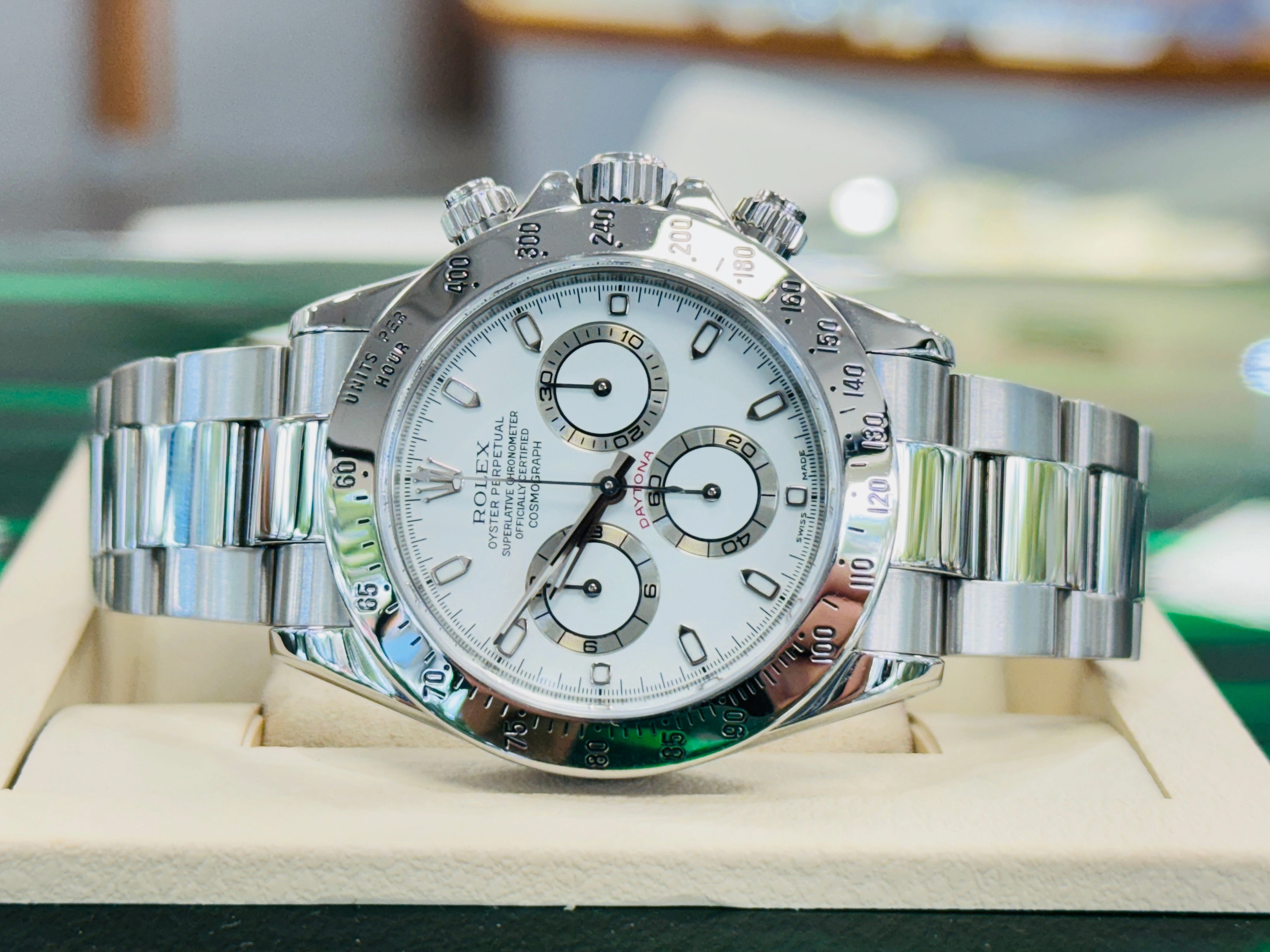 Rolex Daytona 116520 Chronograph Cosmograph Steel Oyster Bracelet Watch Box/Papers
