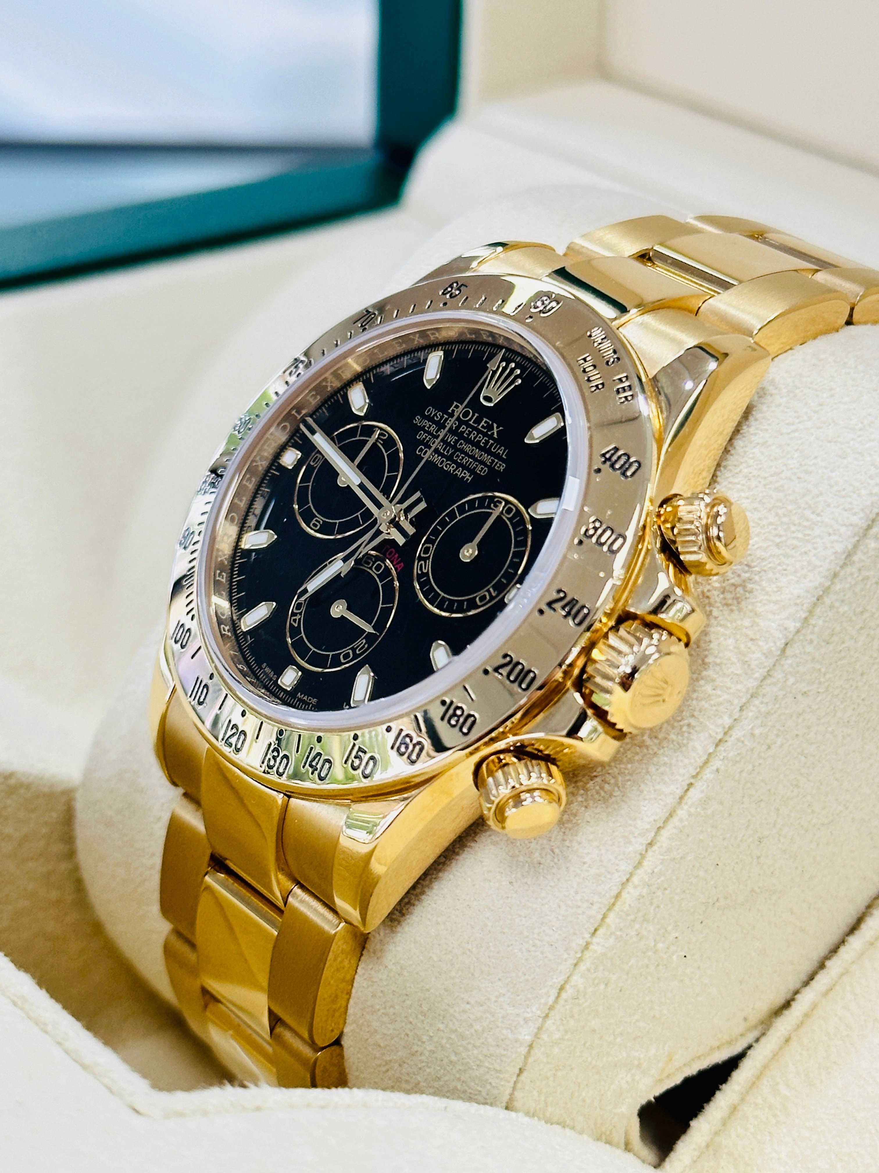Rolex Daytona 116528 Black Dial Yellow Gold PreOwned Box