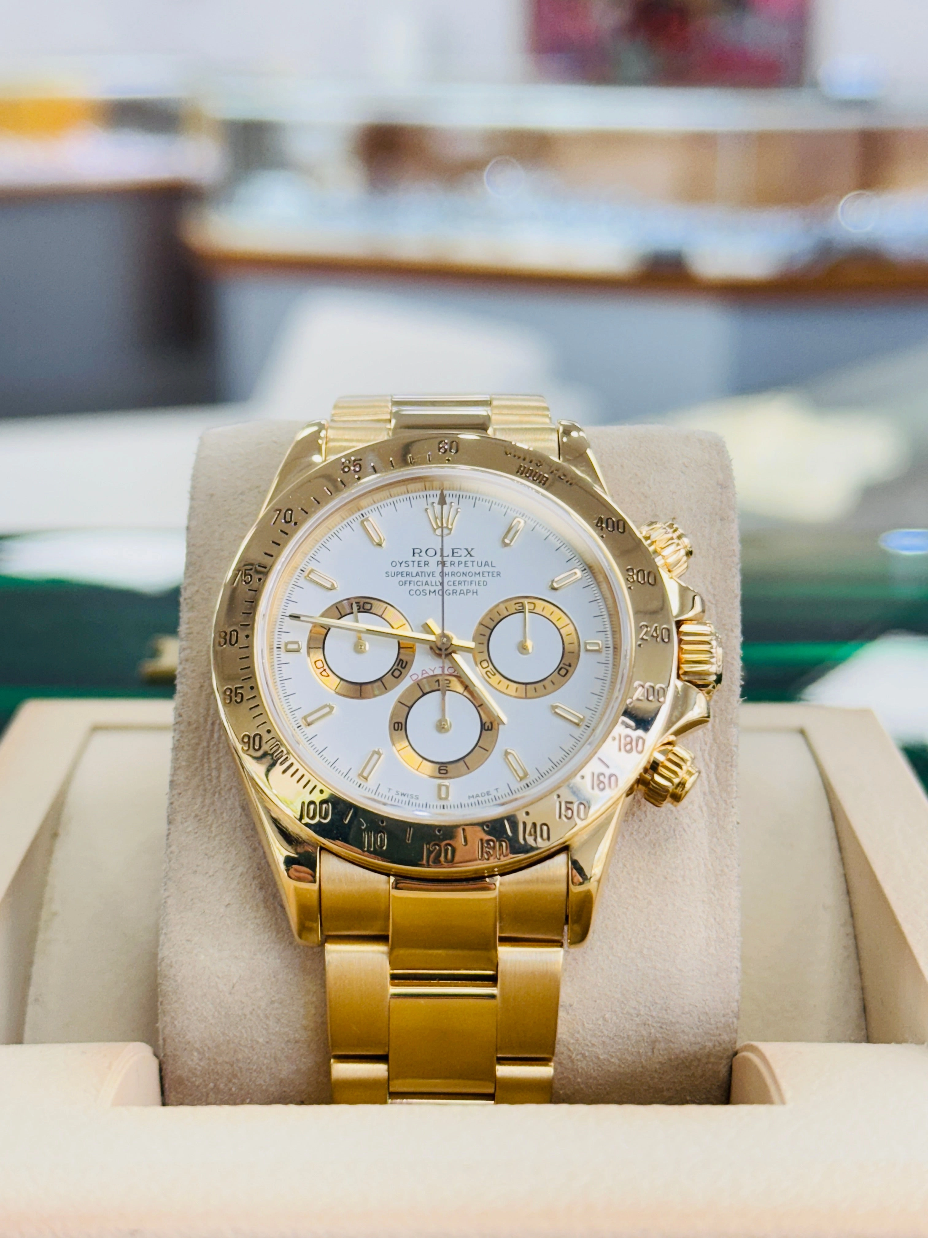 Rolex Daytona Chronograph 16528 18k Yellow Gold White Dial ZENITH