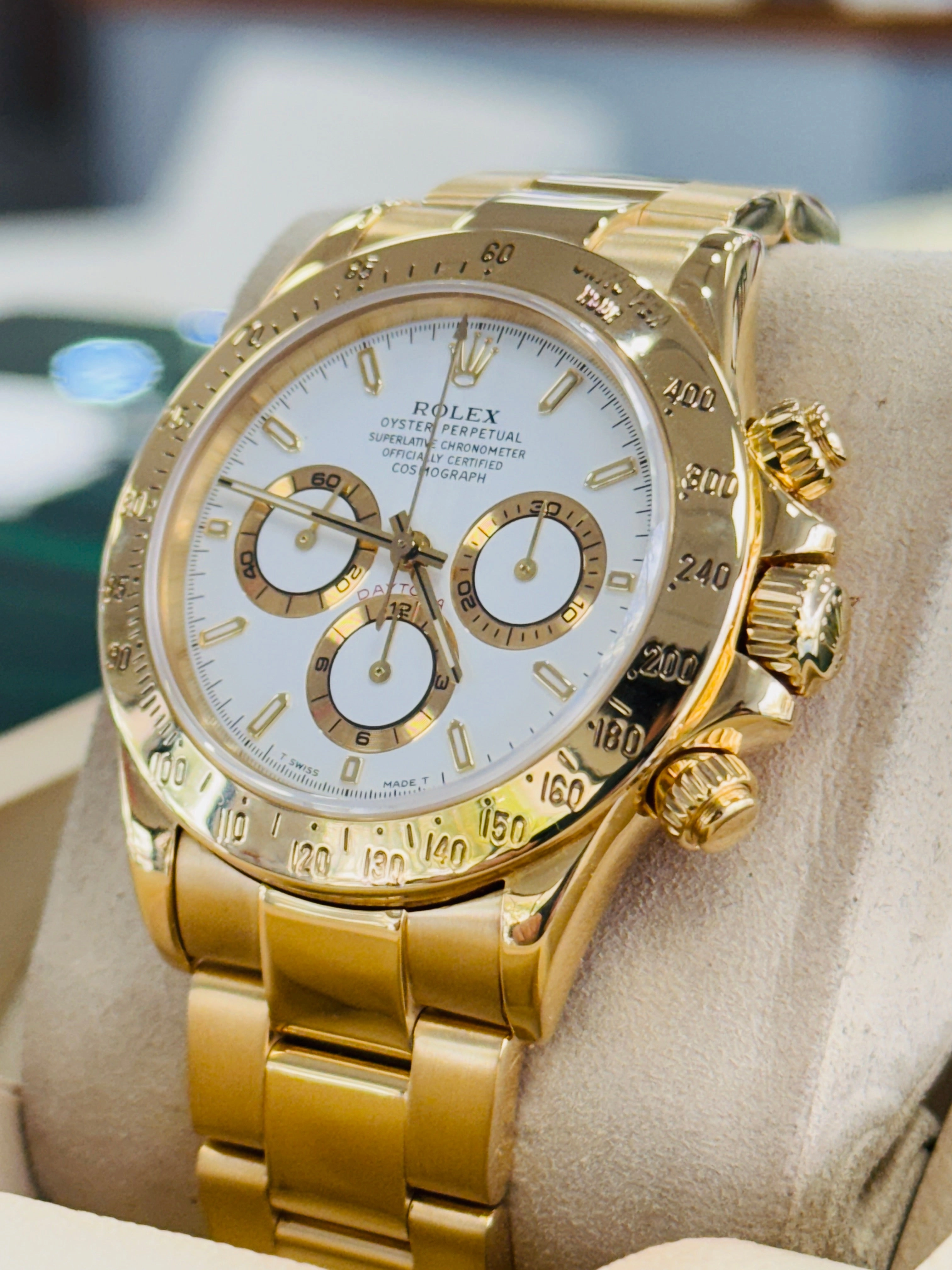 Rolex Daytona Chronograph 16528 18k Yellow Gold White Dial ZENITH