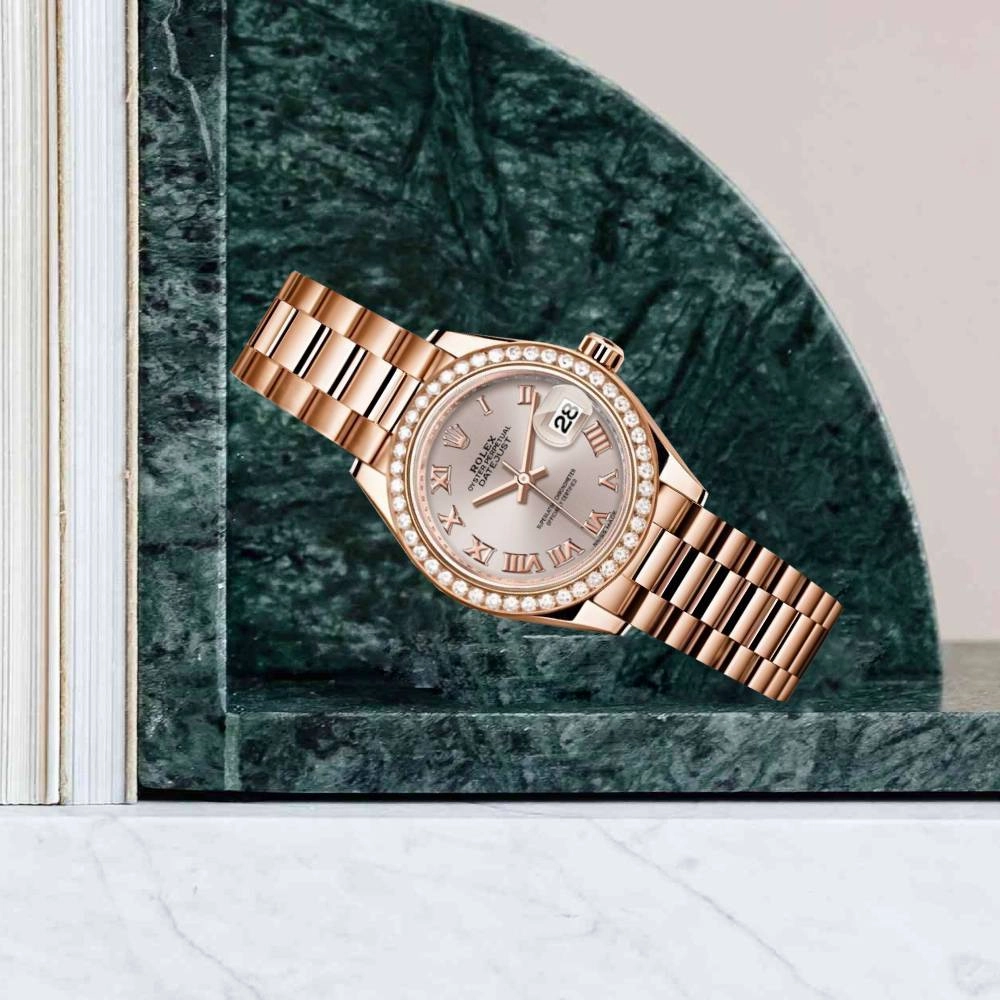 Rolex Lady Datejust 28mm - Ref: 279135rbr srp - Sundust Dial & Diamond Bezel, 18K Rose Gold Oyster Bracelet Women's Watch