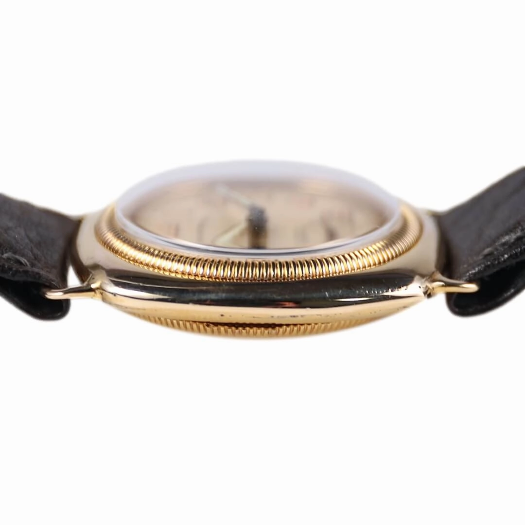 Rolex Oyster Cushion 9k Gold, 1930