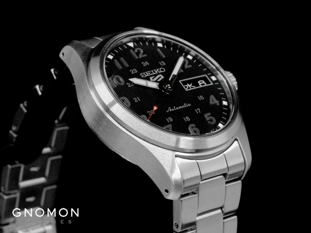 Seiko 5 Sports Field Sports Style Automatic 36 Black Ref. SBSA197