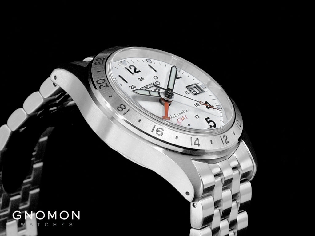 Seiko 5 Sports Field Sports Style GMT White Ref. SBSC009