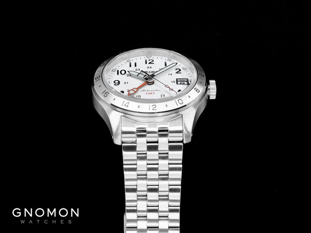 Seiko 5 Sports Field Sports Style GMT White Ref. SBSC009