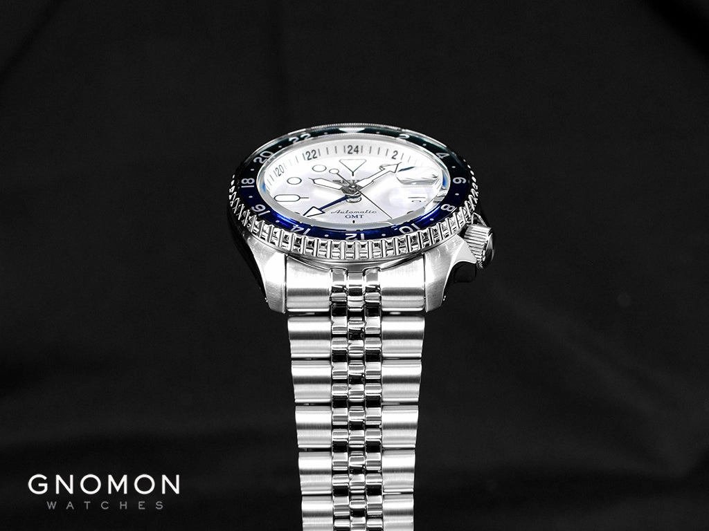 Seiko 5 Sports GMT Series White Ref. SBSC017