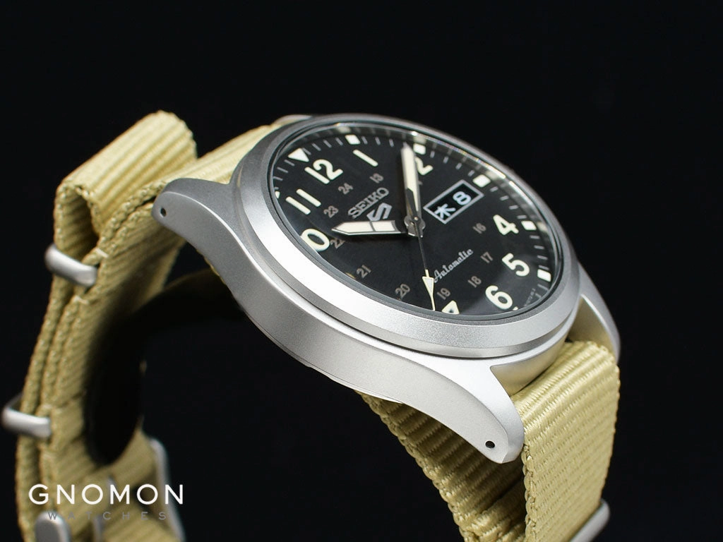 Seiko 5 Sports Military Style Black - Nylon Ref. SBSA117