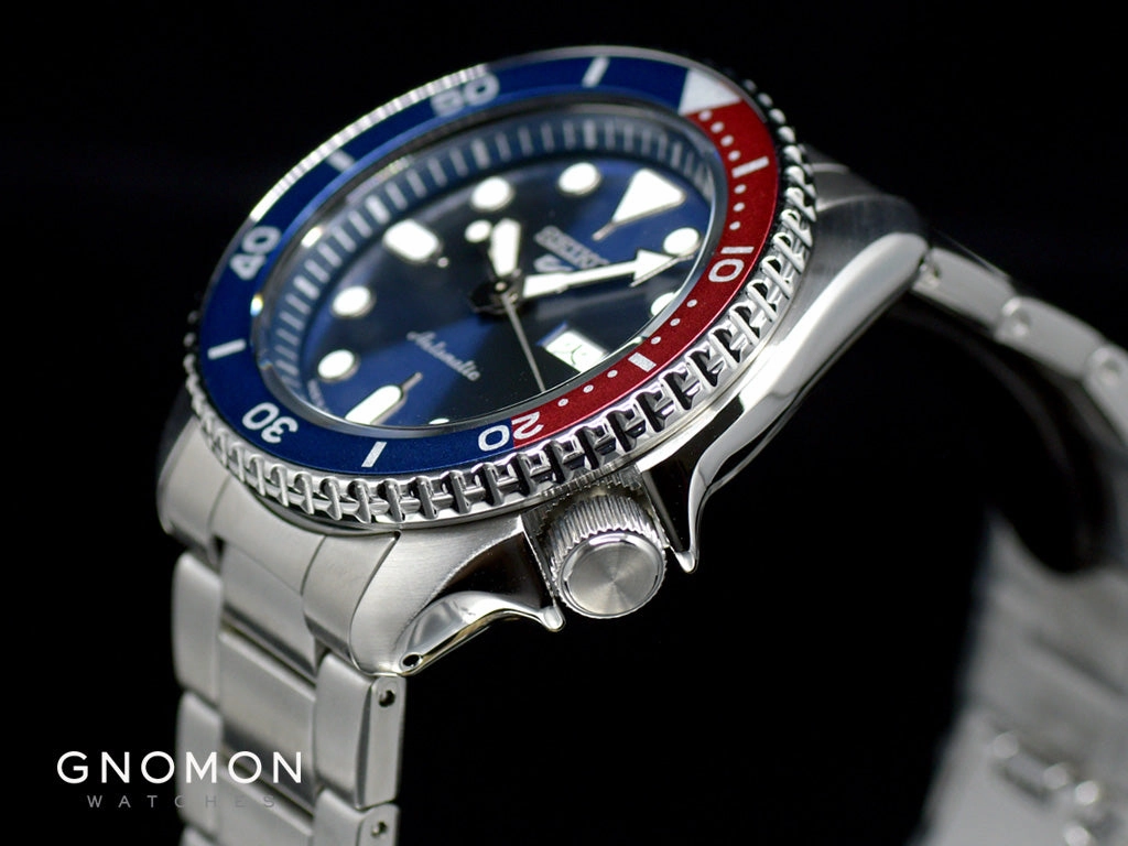 Seiko 5 Sports Sports Style Blue/Red Ref. SBSA003