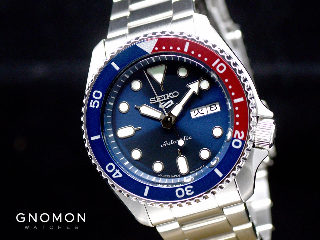 Seiko 5 Sports Sports Style Blue/Red Ref. SBSA003