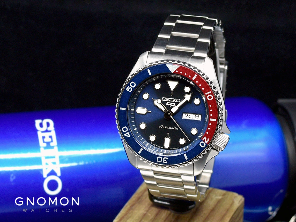 Seiko 5 Sports Sports Style Blue/Red Ref. SBSA003